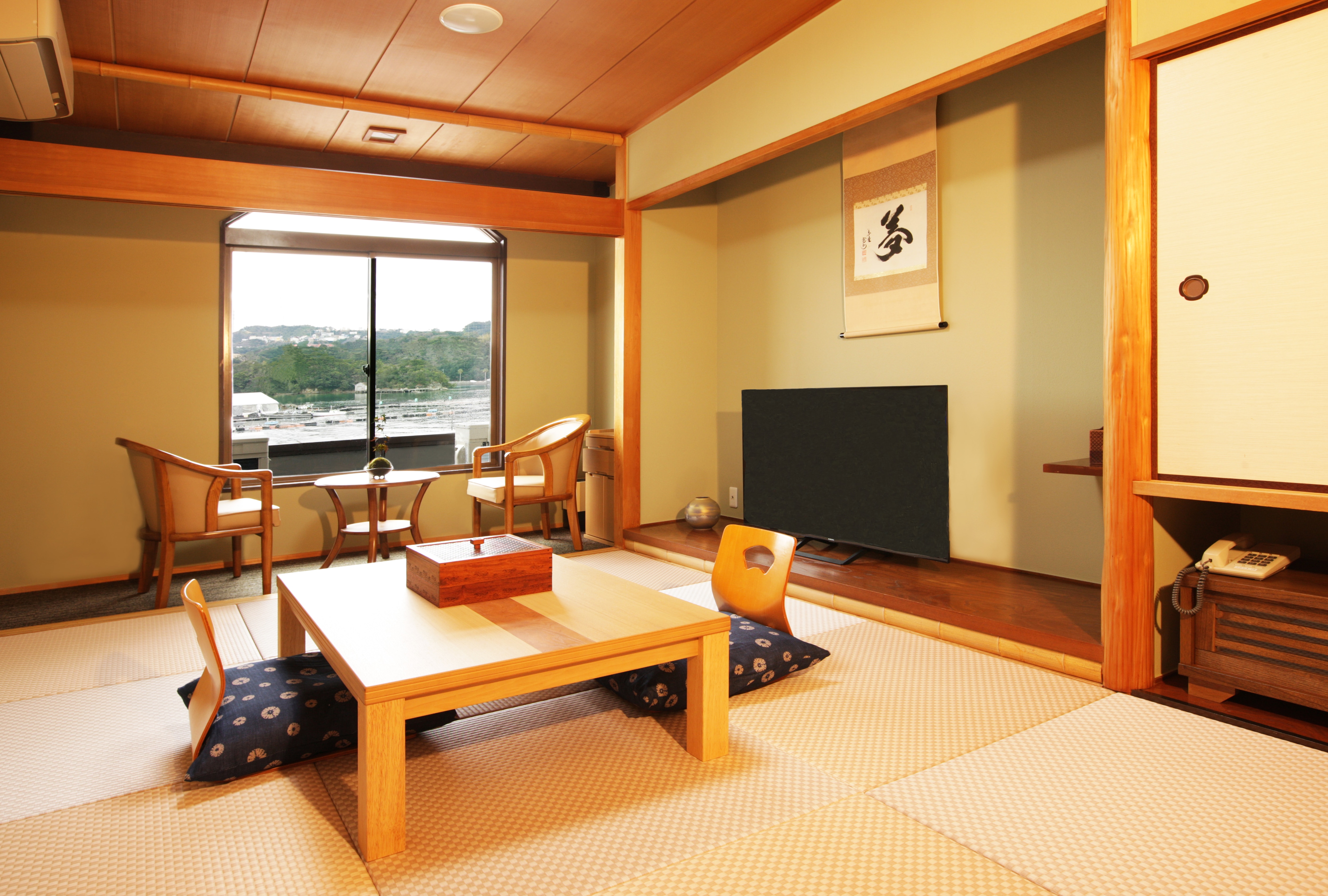 Standard guest room