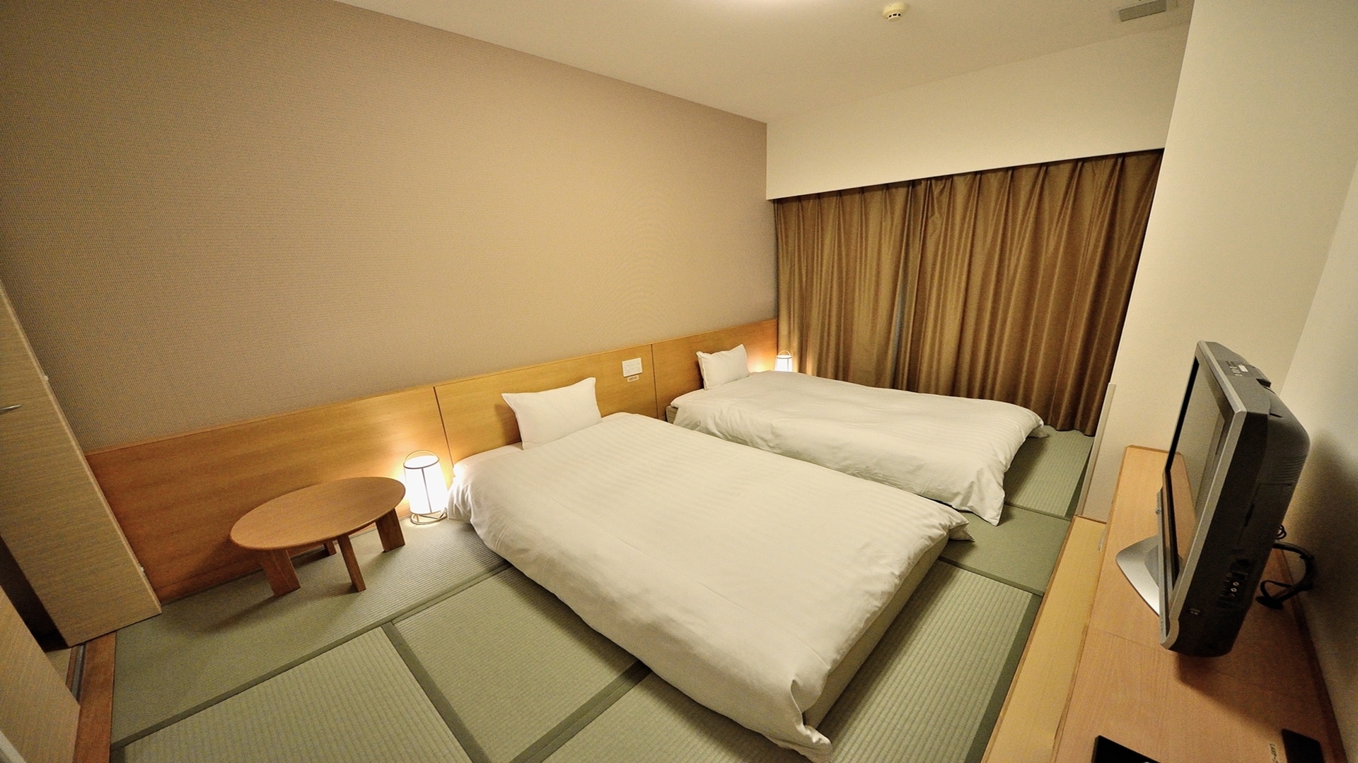 ◆ Japanese-style room 20.6-24.0 square meters Japanese-style bed 110cm & times; 200cm & times; 2 units, 1 set of Japanese futon 95cm & times; 200cm
