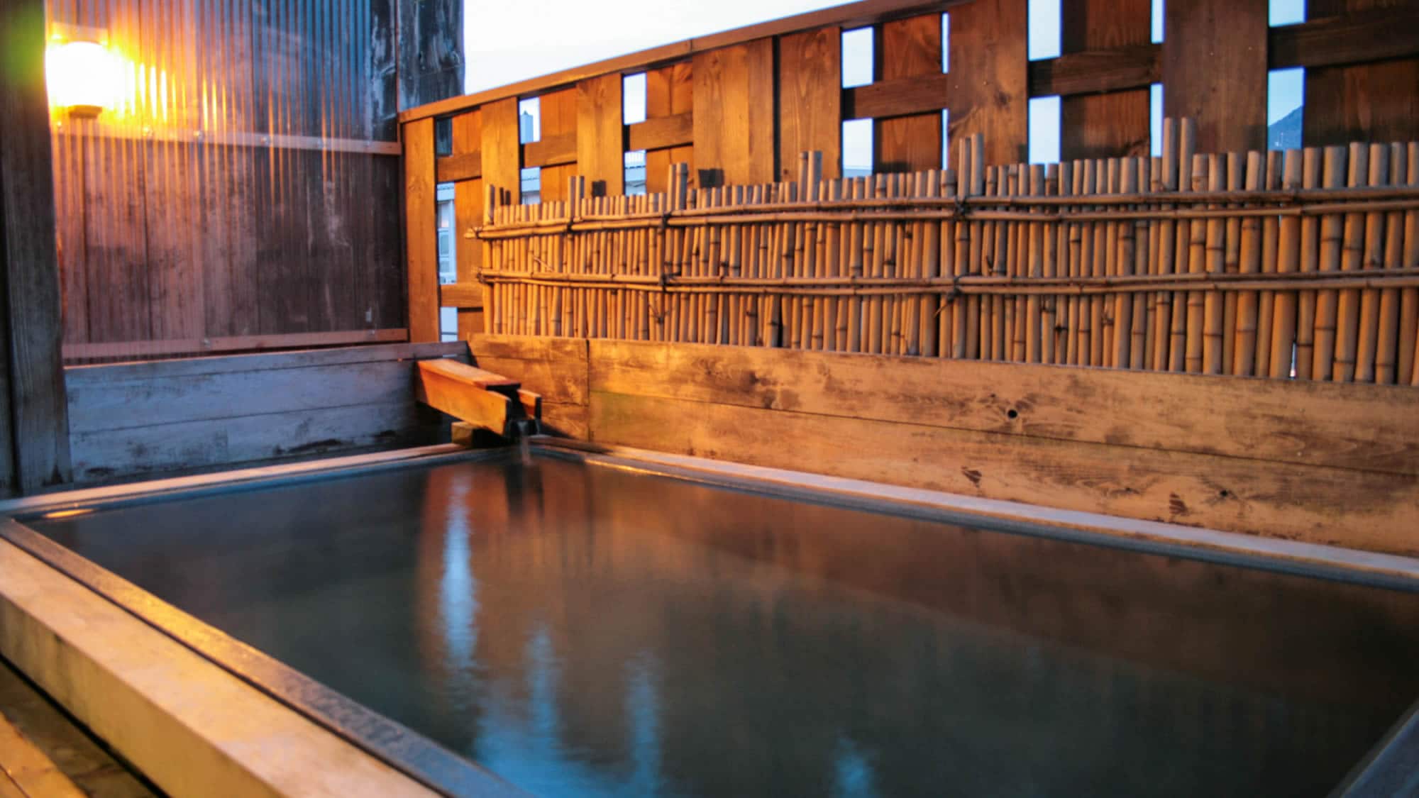 Sister building: Kashiwaya open-air bath