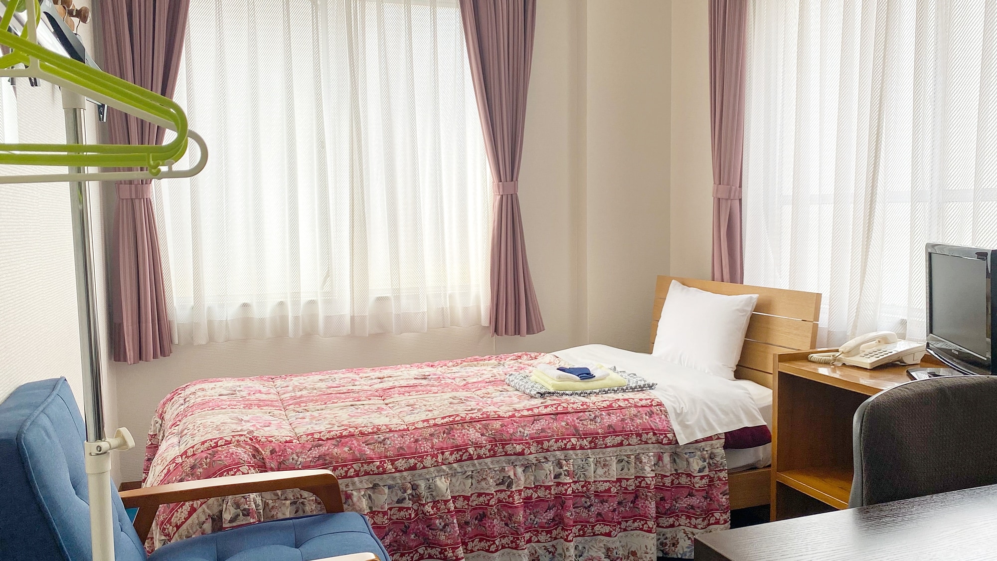 *[Guest room example] Single room