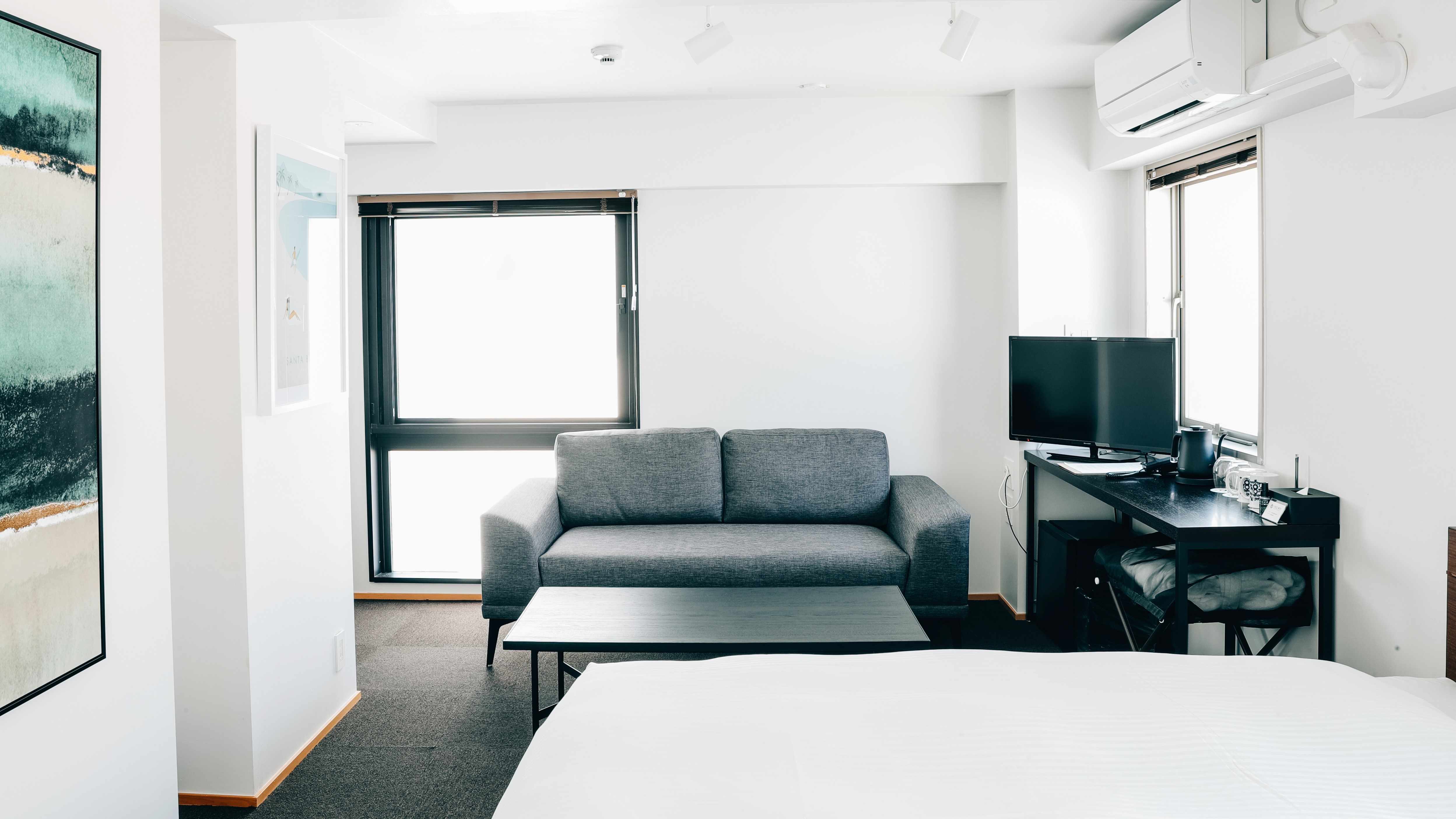 8 Casual Stay (26㎡/King bed width 180cm x 1/Capacity 1-3 people)