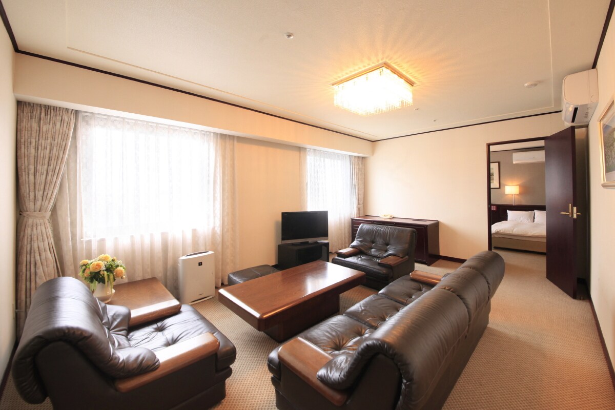 [Top floor] Executive Suite 71 square meters