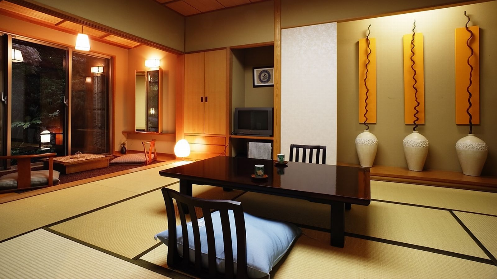■ Free-flowing from private source ■ Guest room with open-air bath [Kairai] No smoking