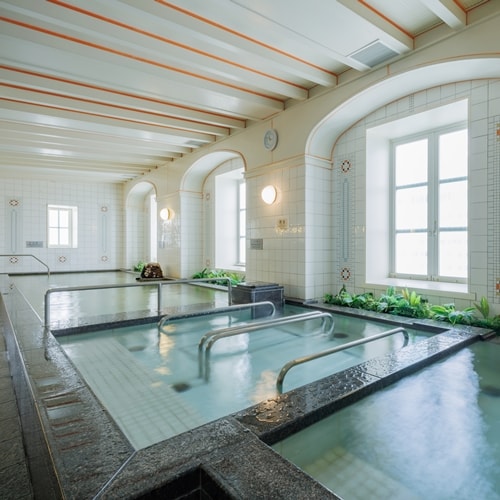 天然溫泉水療中心“Sala Terena”