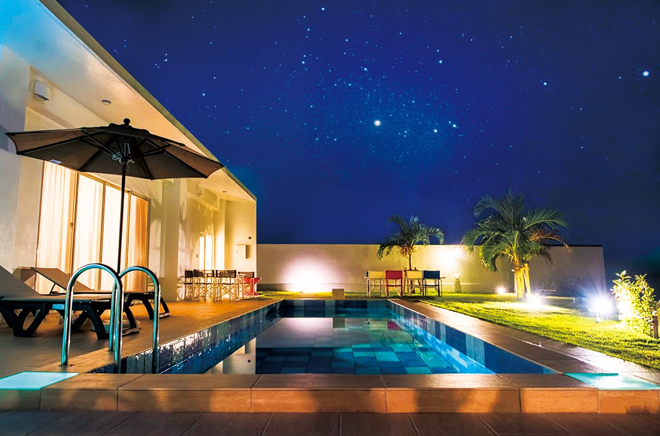 Building H night view