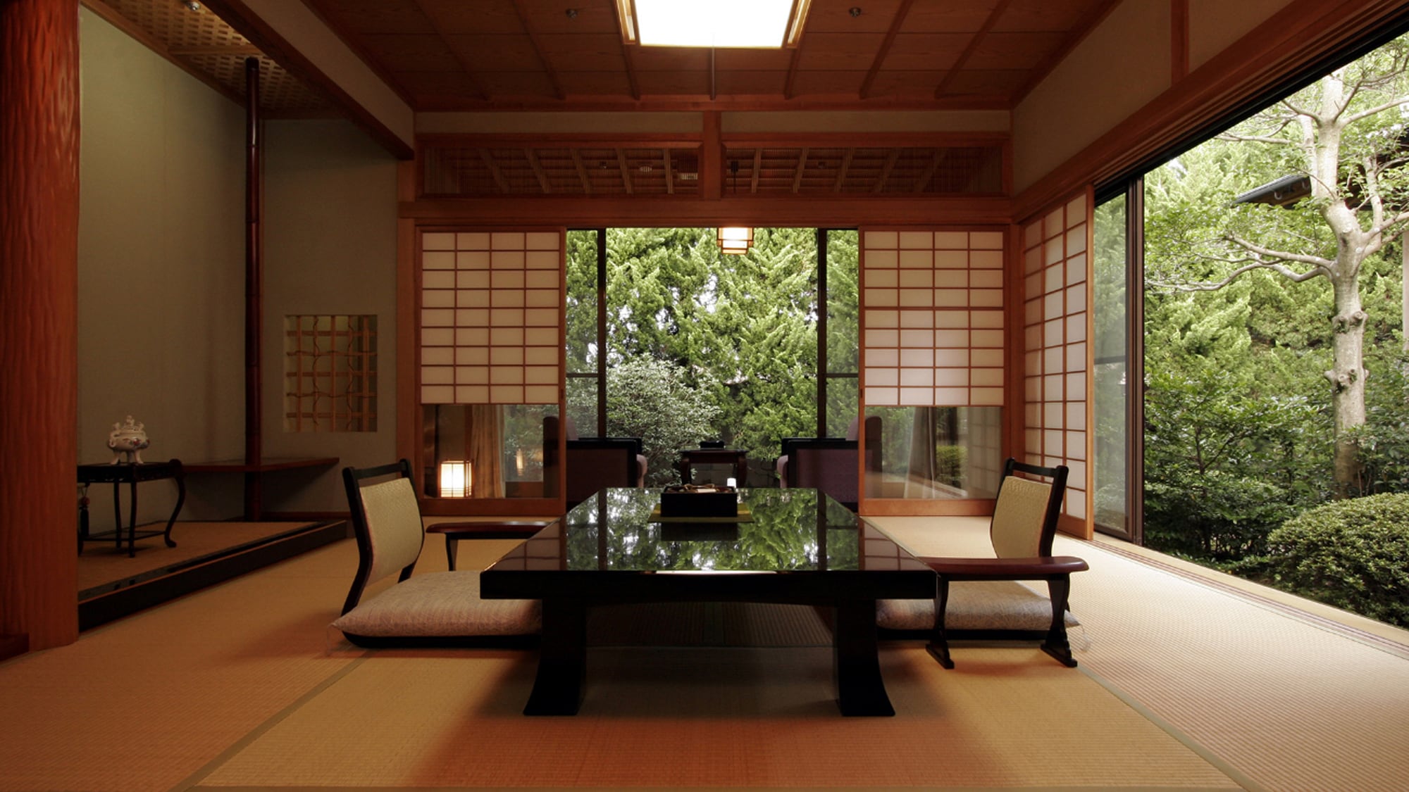【오즈키 / 도라지】 10 다다미 + 4 다다미의 순 일본식 객실입니다.