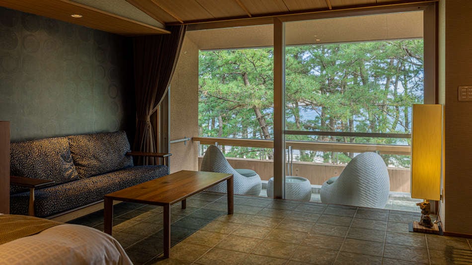 Executive twin room with hot spring open-air bath "shione"