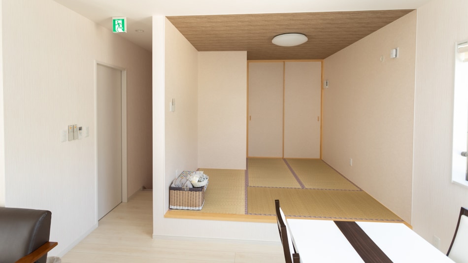 ・Dining room and Japanese-style room