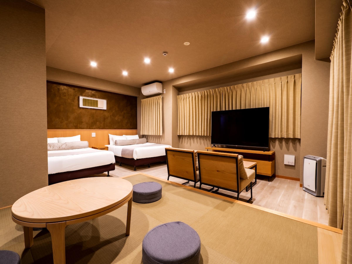 Top floor Executive Pent House with open-air bath