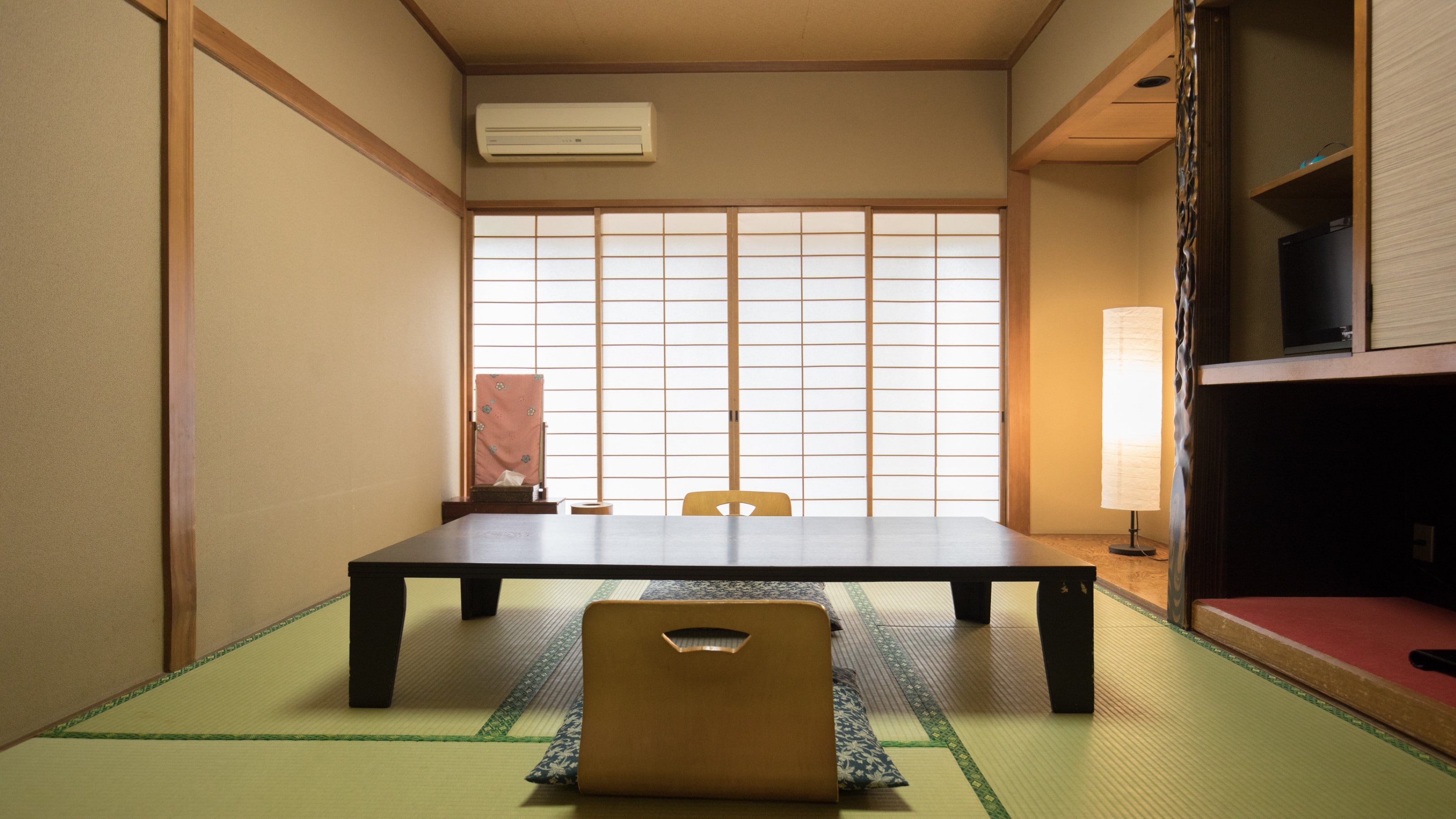 Japanese style room 8 tatami mats