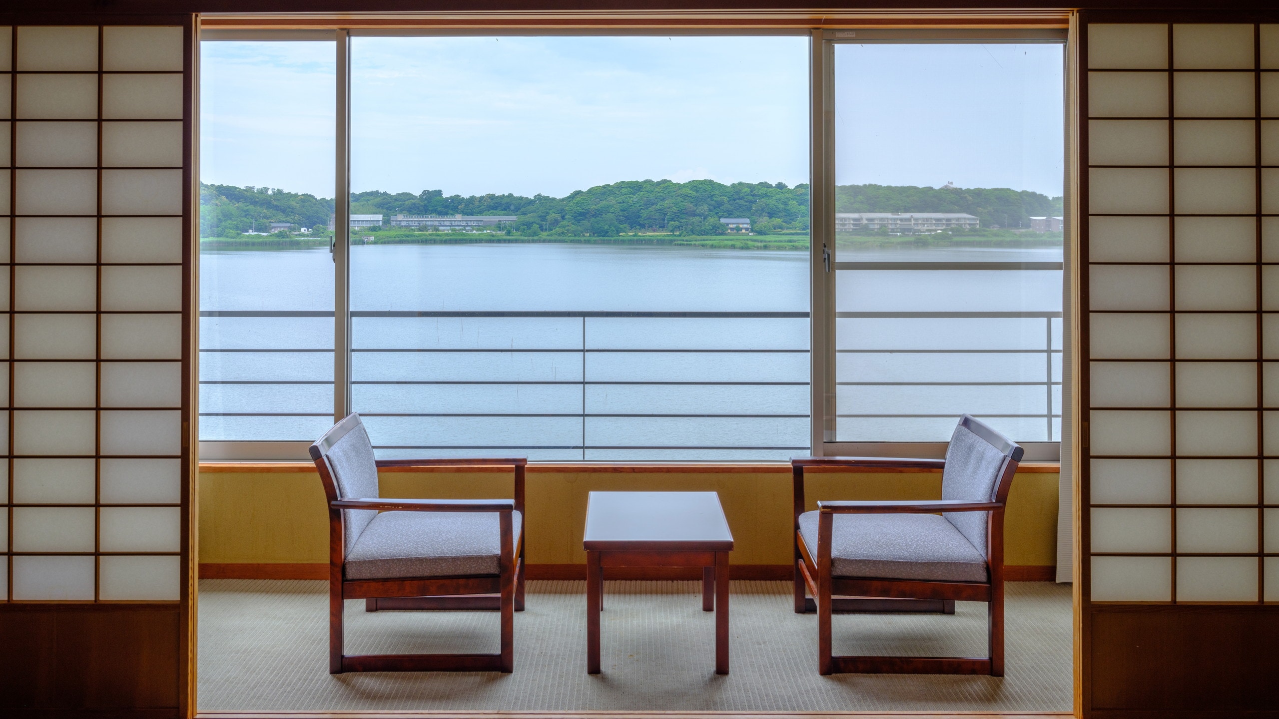 [Standard Japanese-style room] Wide veranda