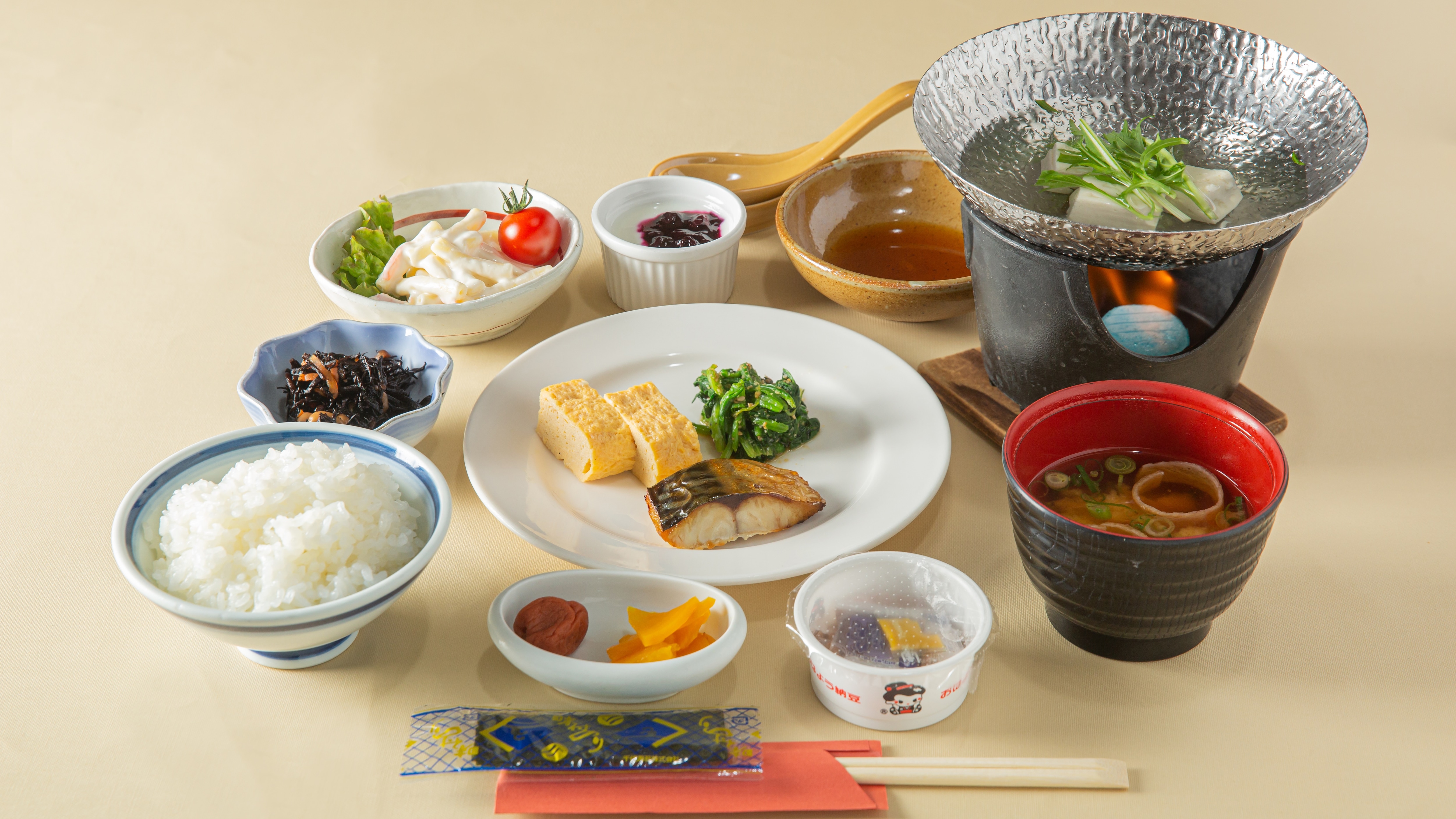*[Contoh sarapan] Kami akan menyediakan sarapan ala Jepang.