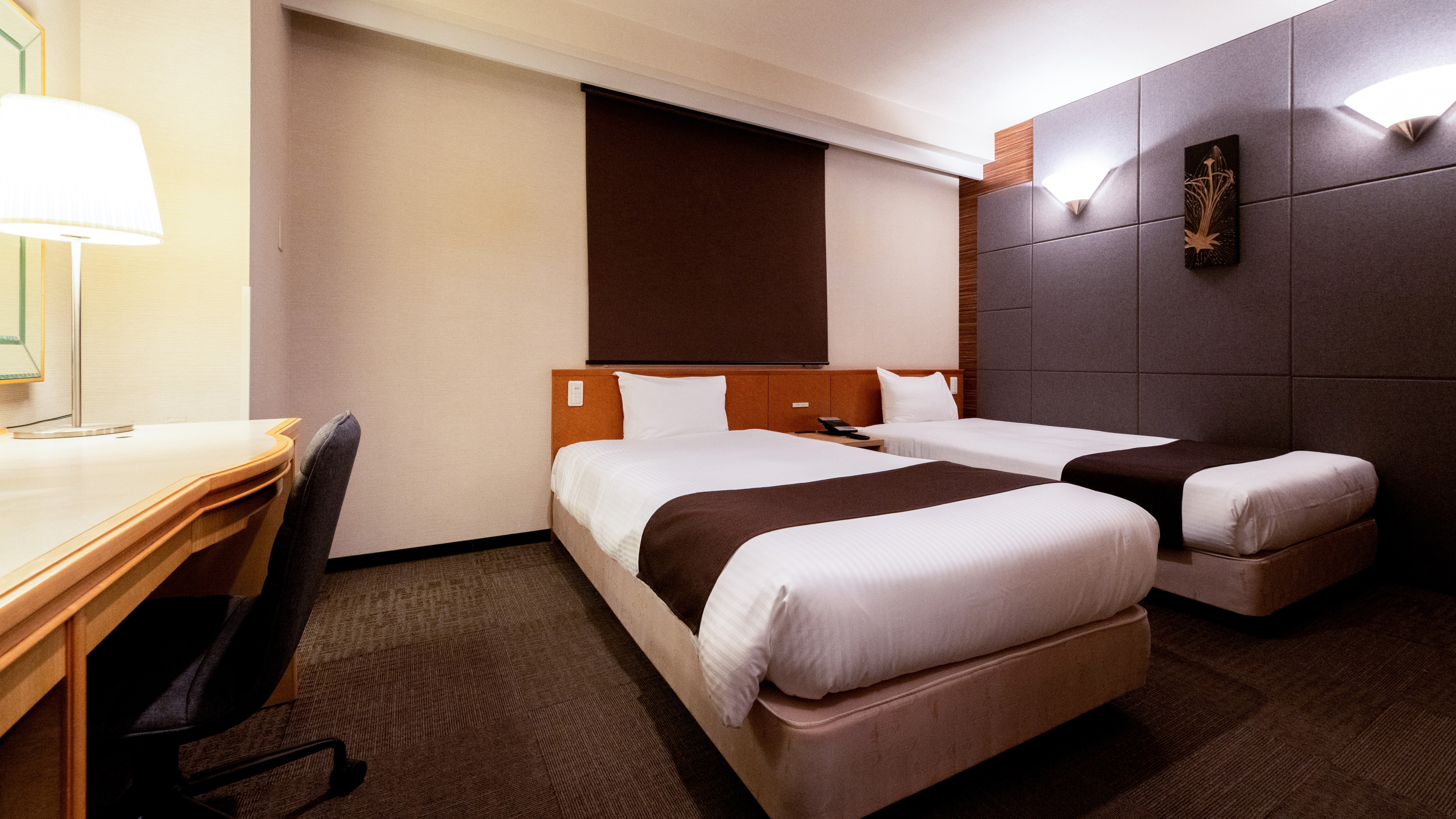 *Twin: Recommended for couples traveling together! We promise you a comfortable hotel stay.