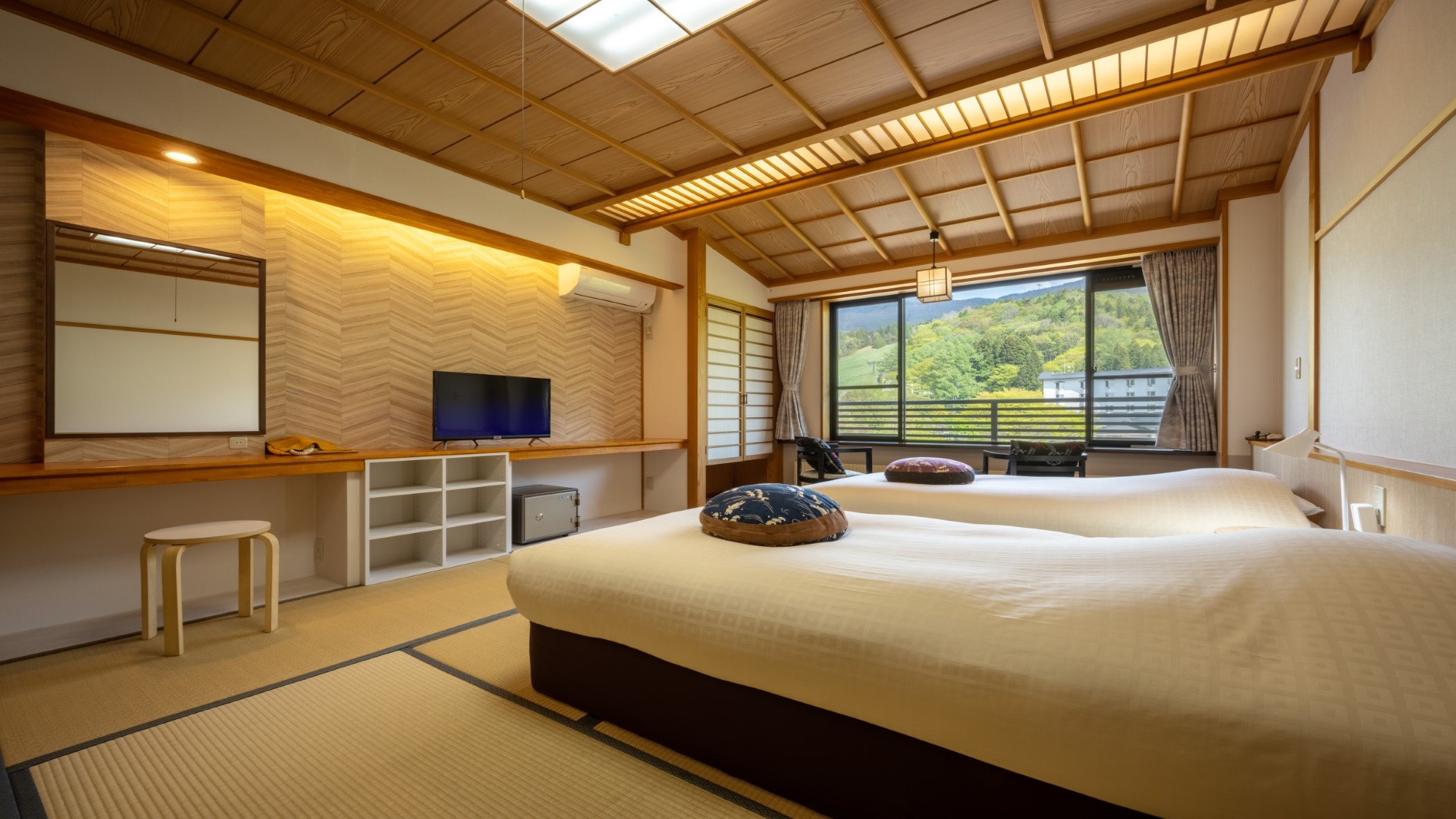 [Japanese modern superior twin] Can be used by 2 to 3 people.