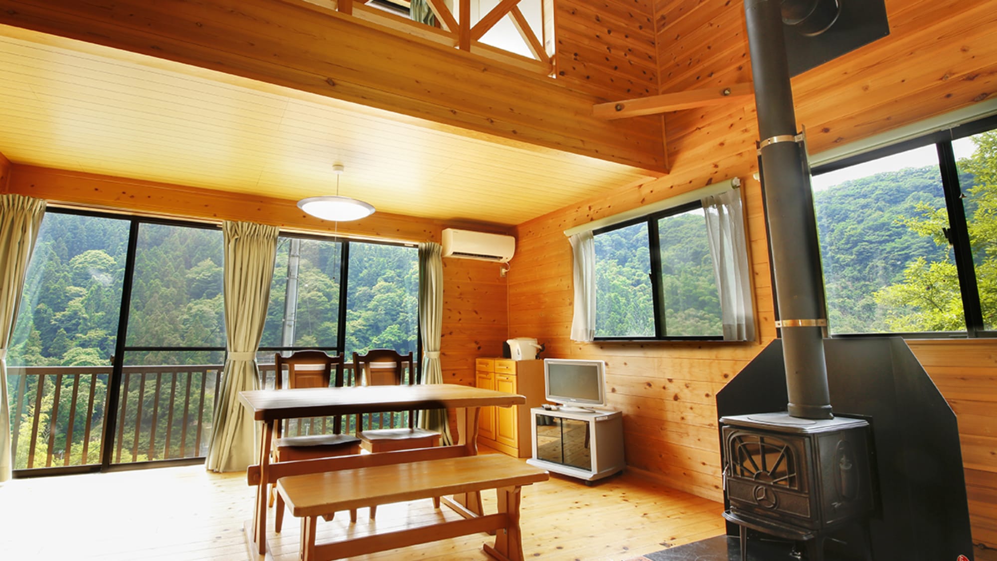 [Cottage: Capacity of 4 people] Stay surrounded by nature, spending time as if you were living