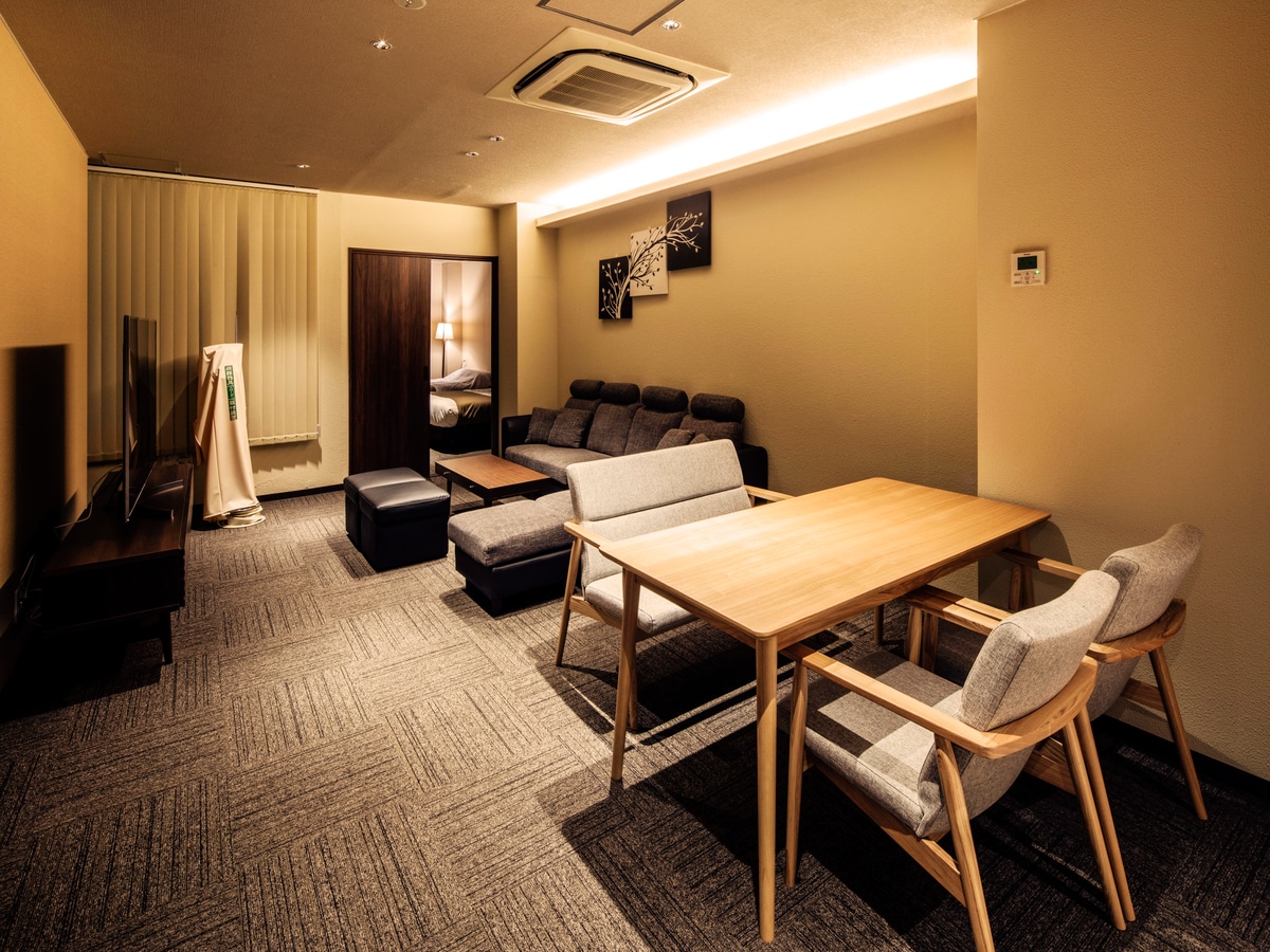 Presidential Suite/83 square meters with spa bath