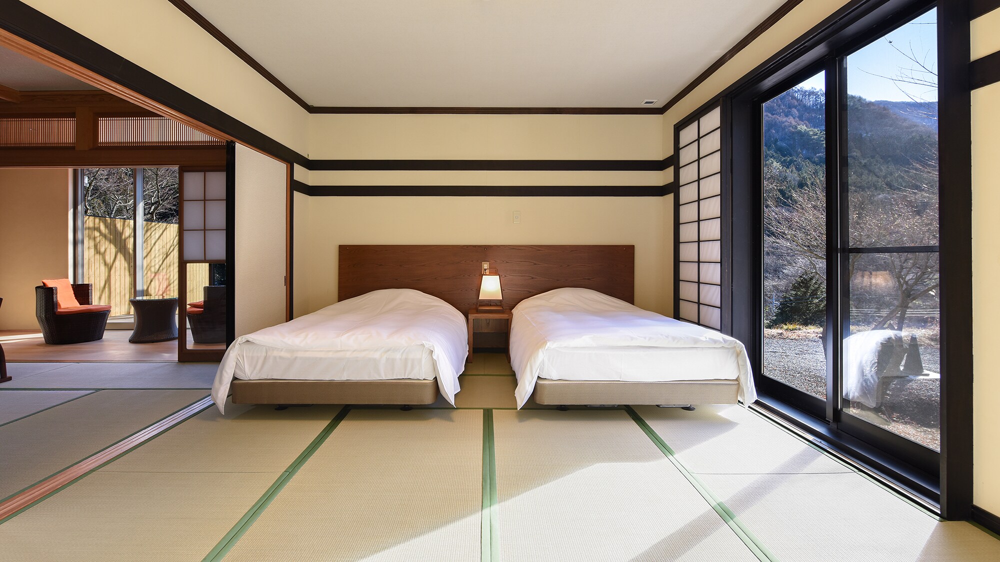 *Two Japanese-style rooms, Sora no Yu/Enjoy the changing seasons of the garden and Mount Hotaka