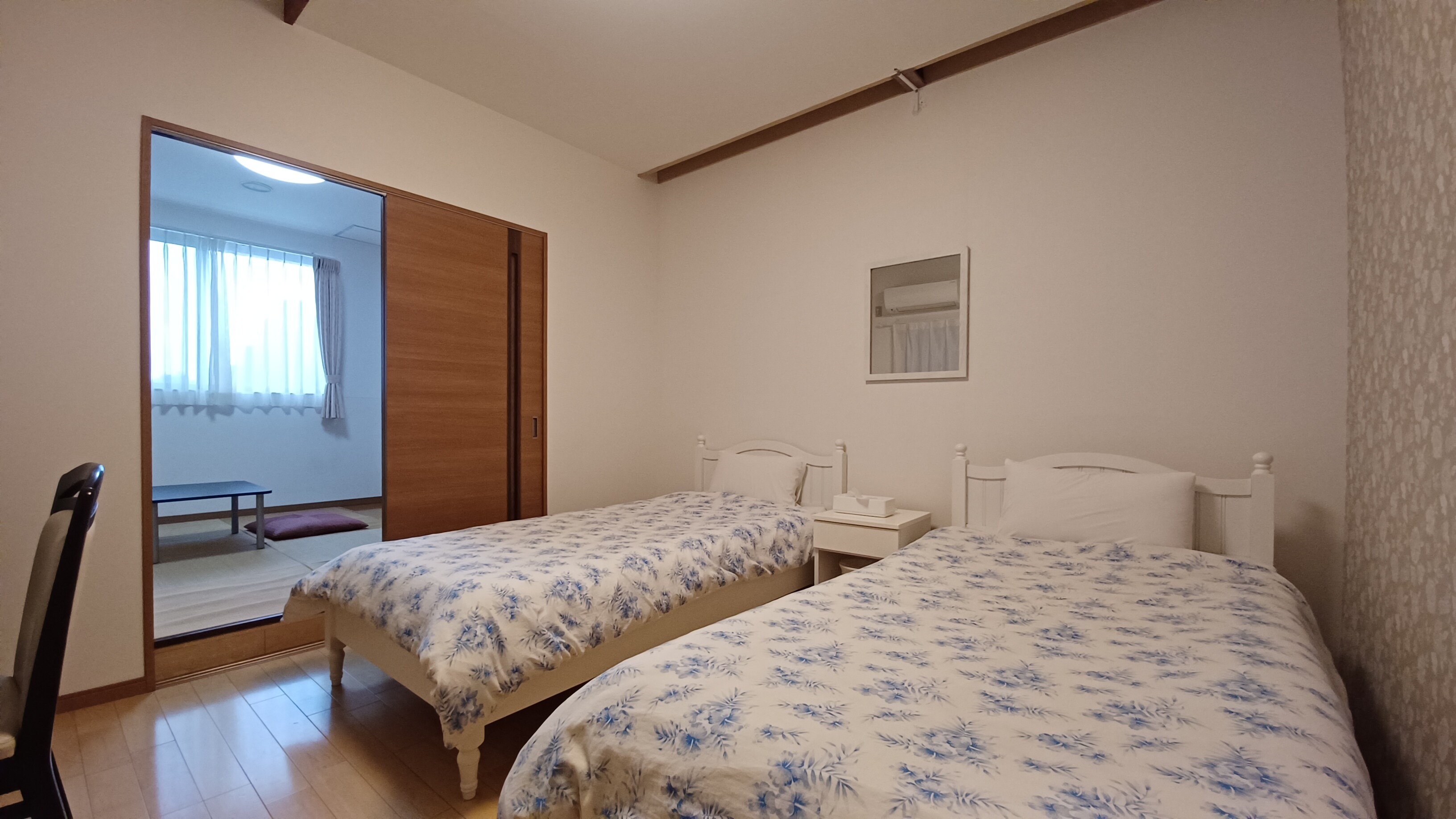 D Half Japanese-Western Room (D-3,4,5)