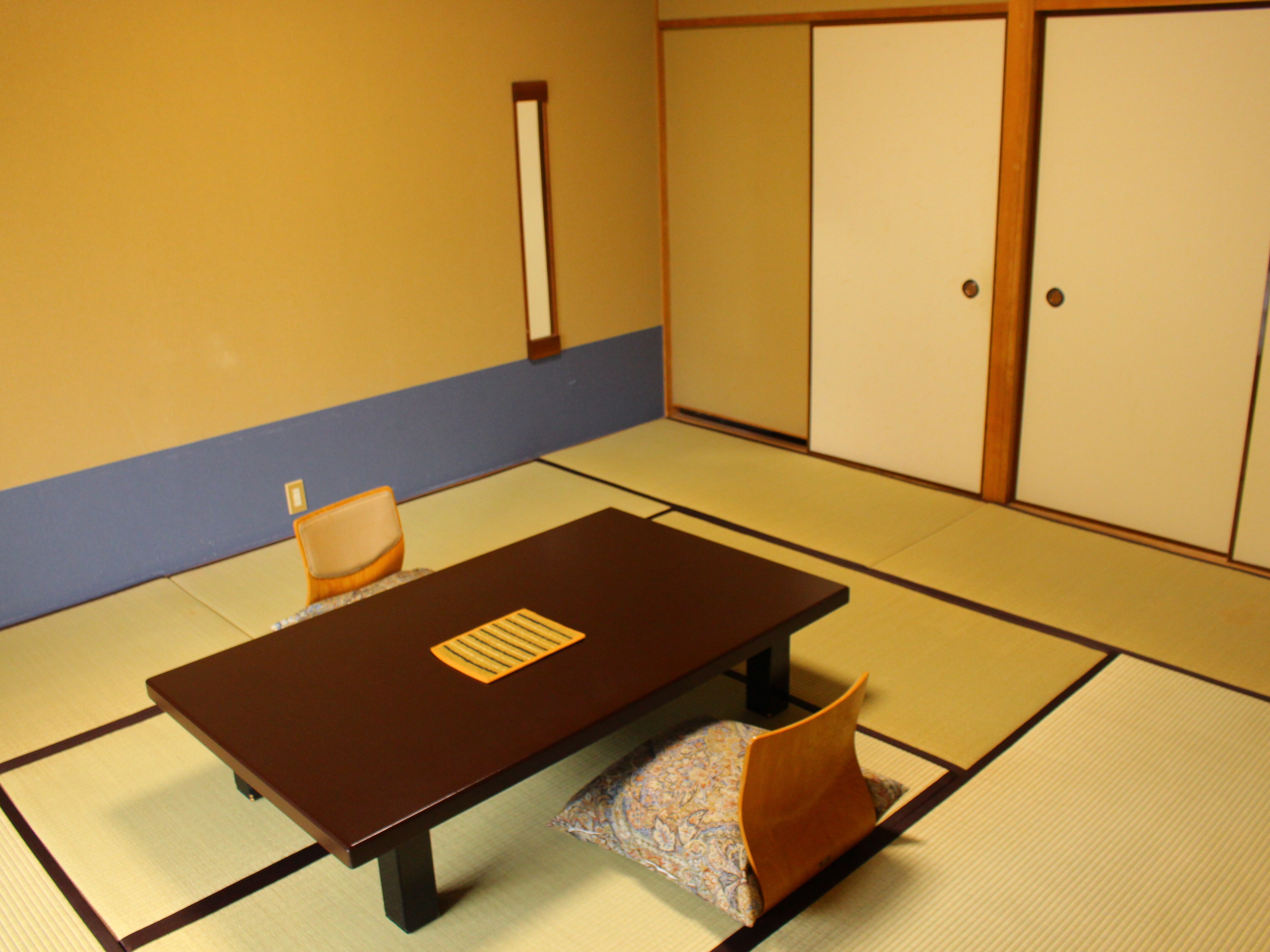 2F 10榻榻米日式房間