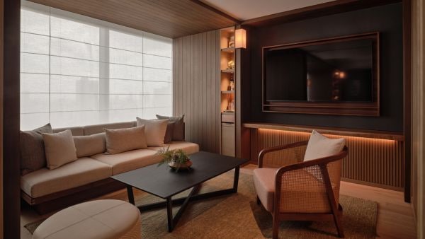 Deluxe Suite, Living Room