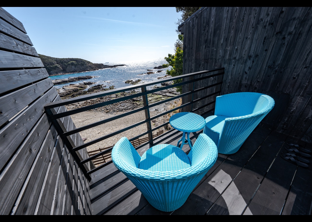 Oceanfront | Japanese-Western style room corner