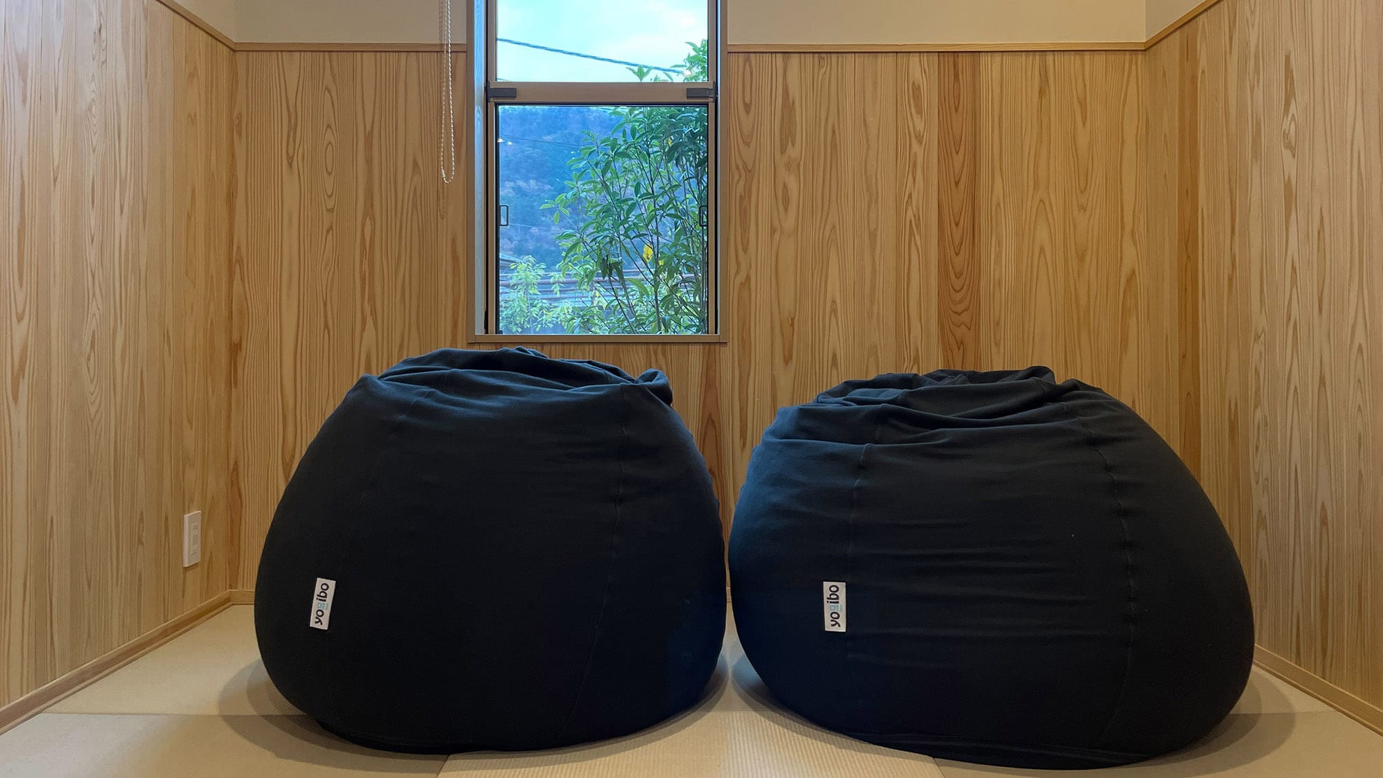 [D1/D2 type] Popular bead cushions are installed