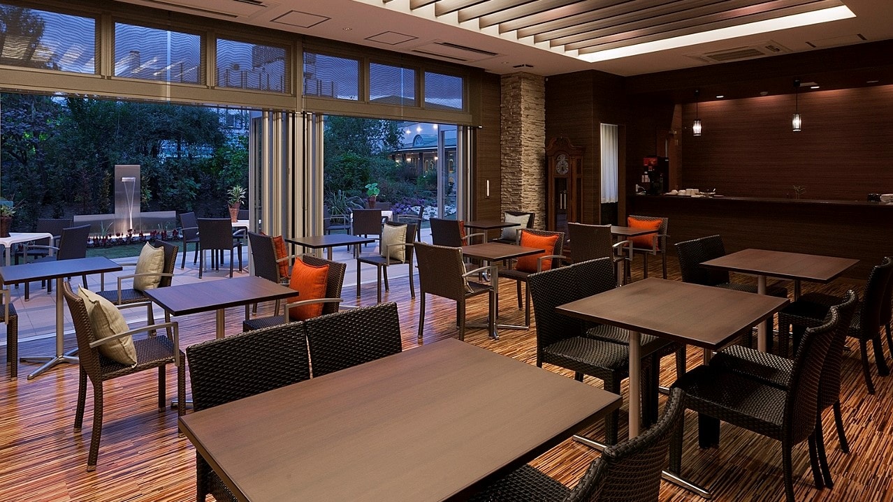 Terrace Lounge