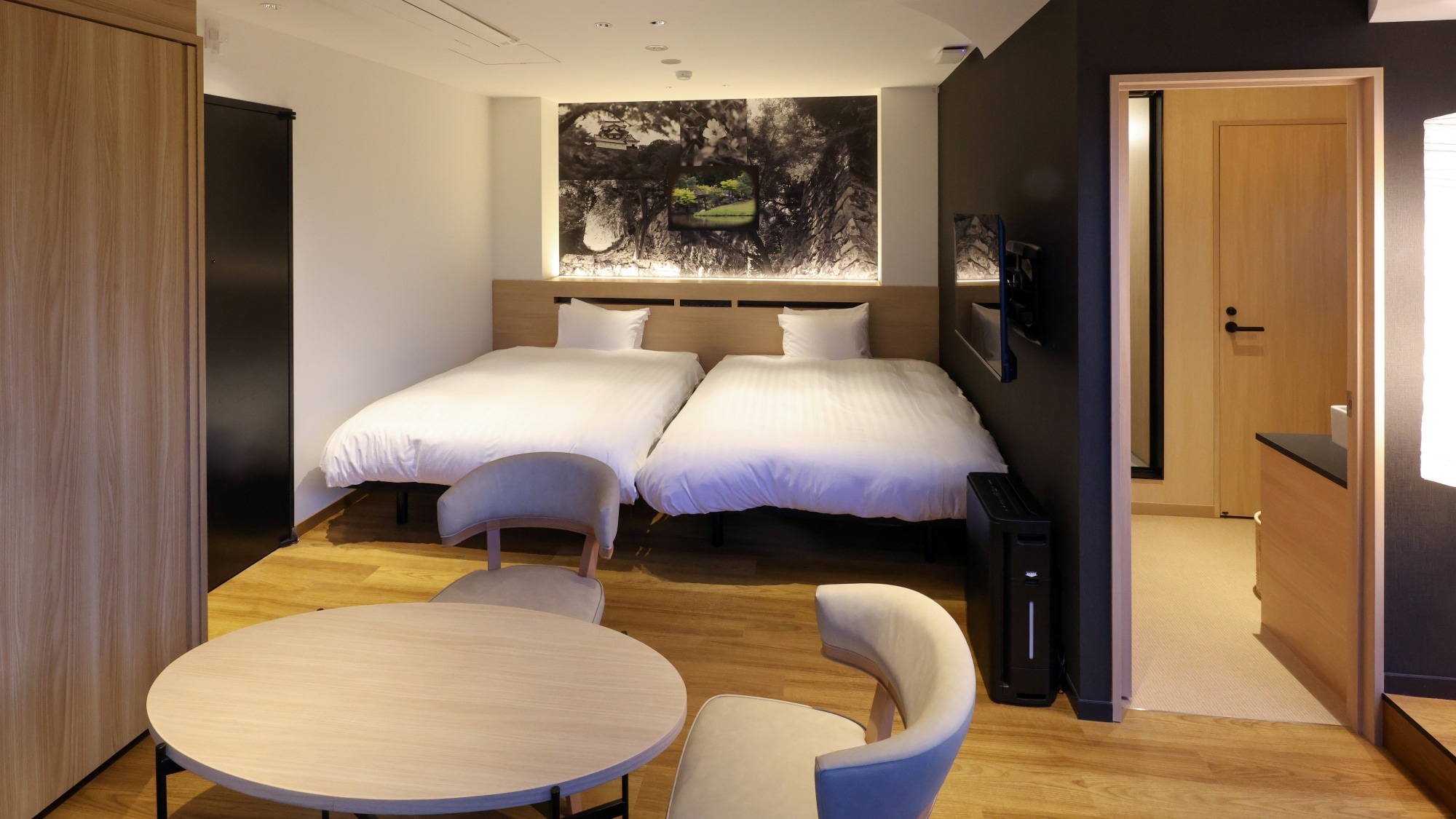 ห้องเตียงคู่พร้อมระเบียง