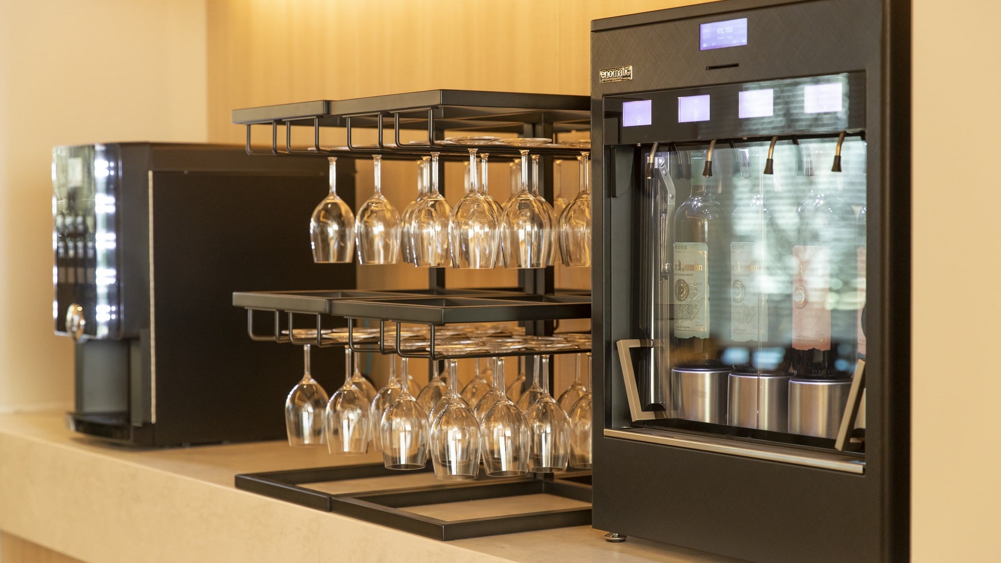 Coffee machine / wine server Please enjoy in the calm space of Forza during your stay.
