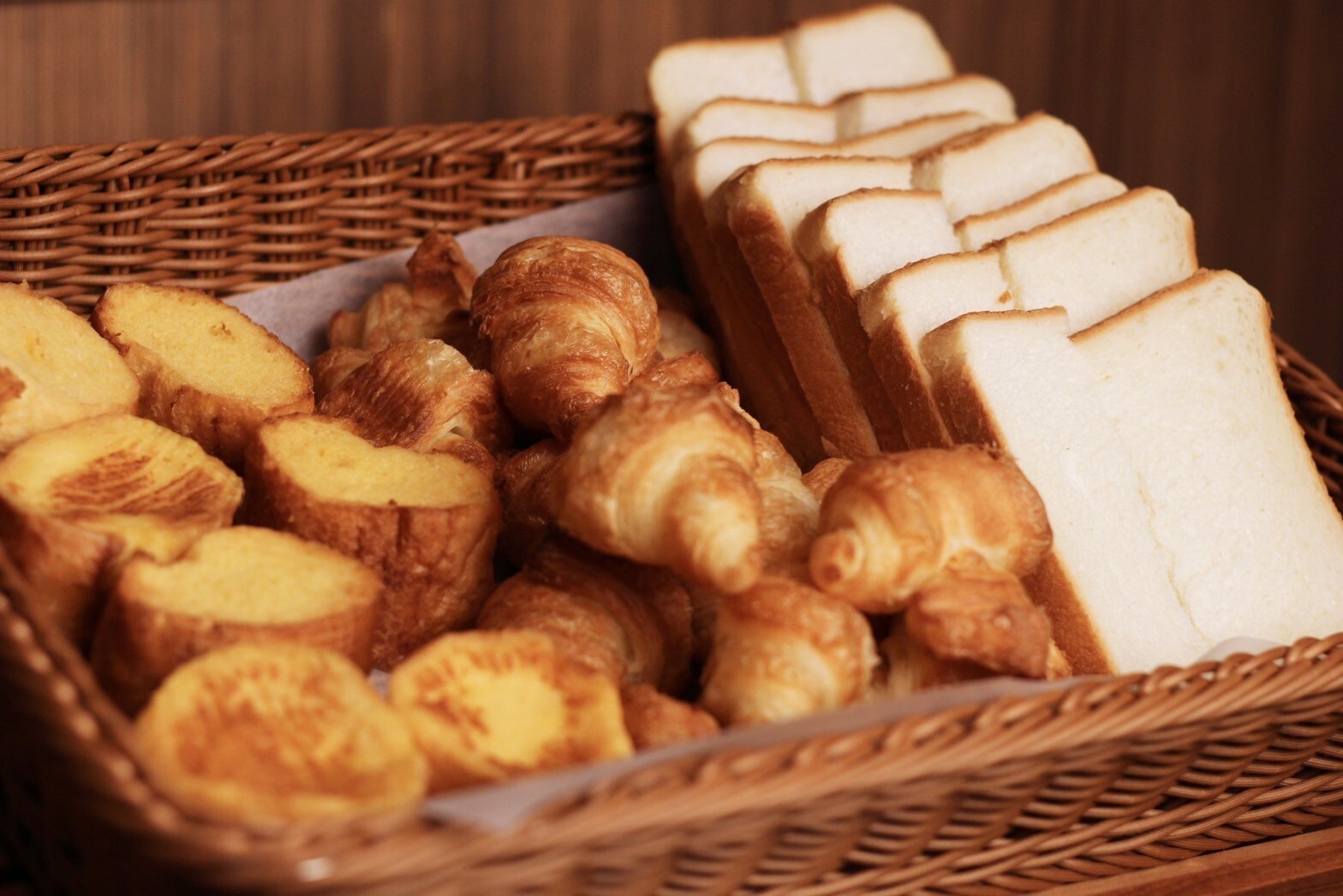 [Breakfast menu] Various breads