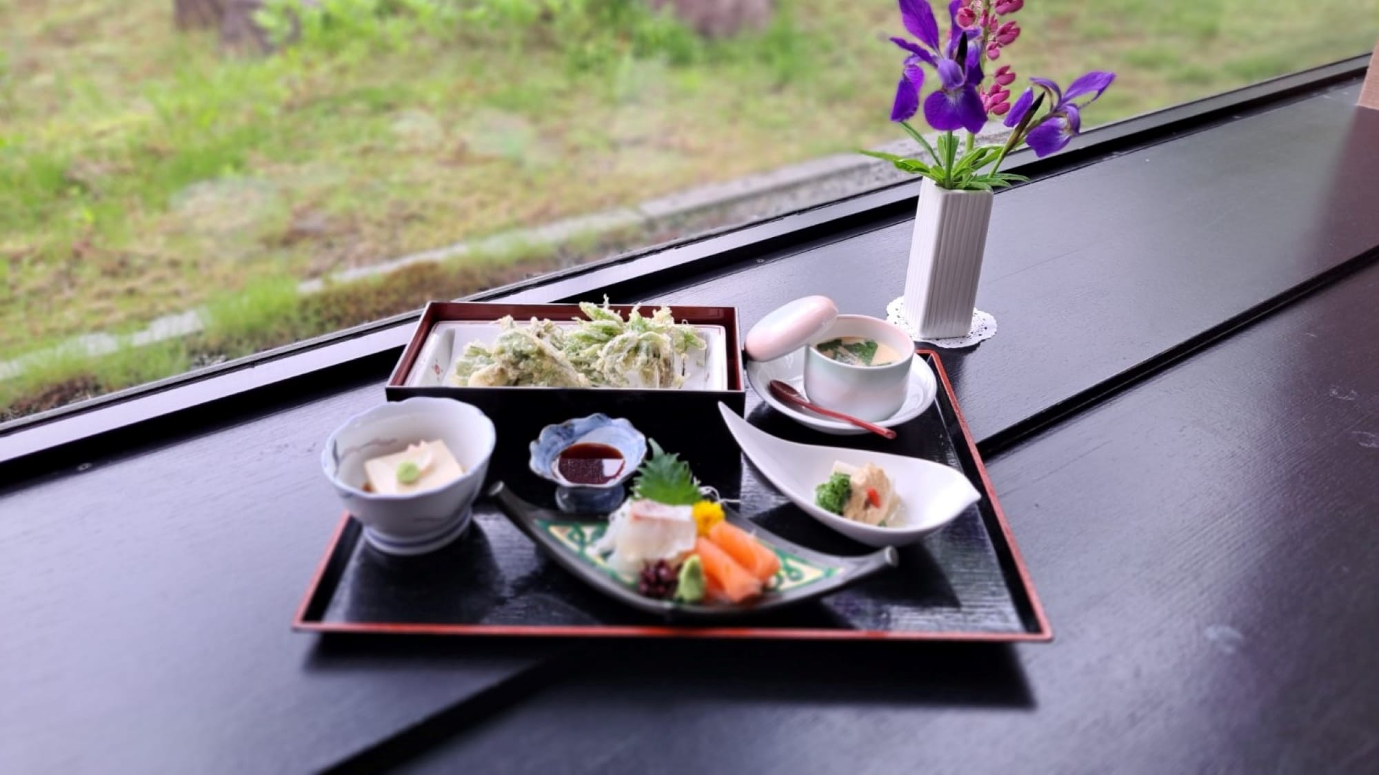 ■ Chef's choice small meal