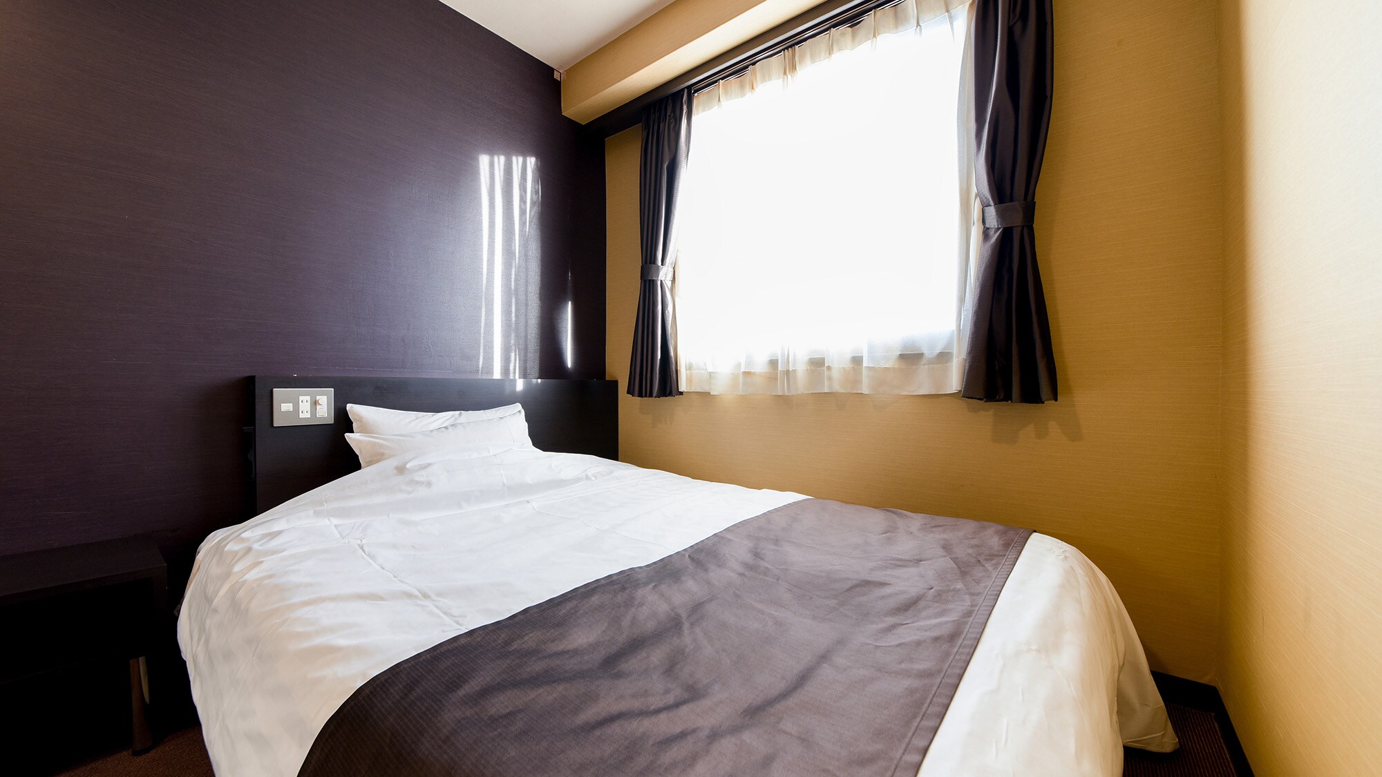 *＜Single A＞ Equipped with a double bed♪ Recommended for solo travelers! Enjoy a comfortable stay in a clean and well-equipped bed.