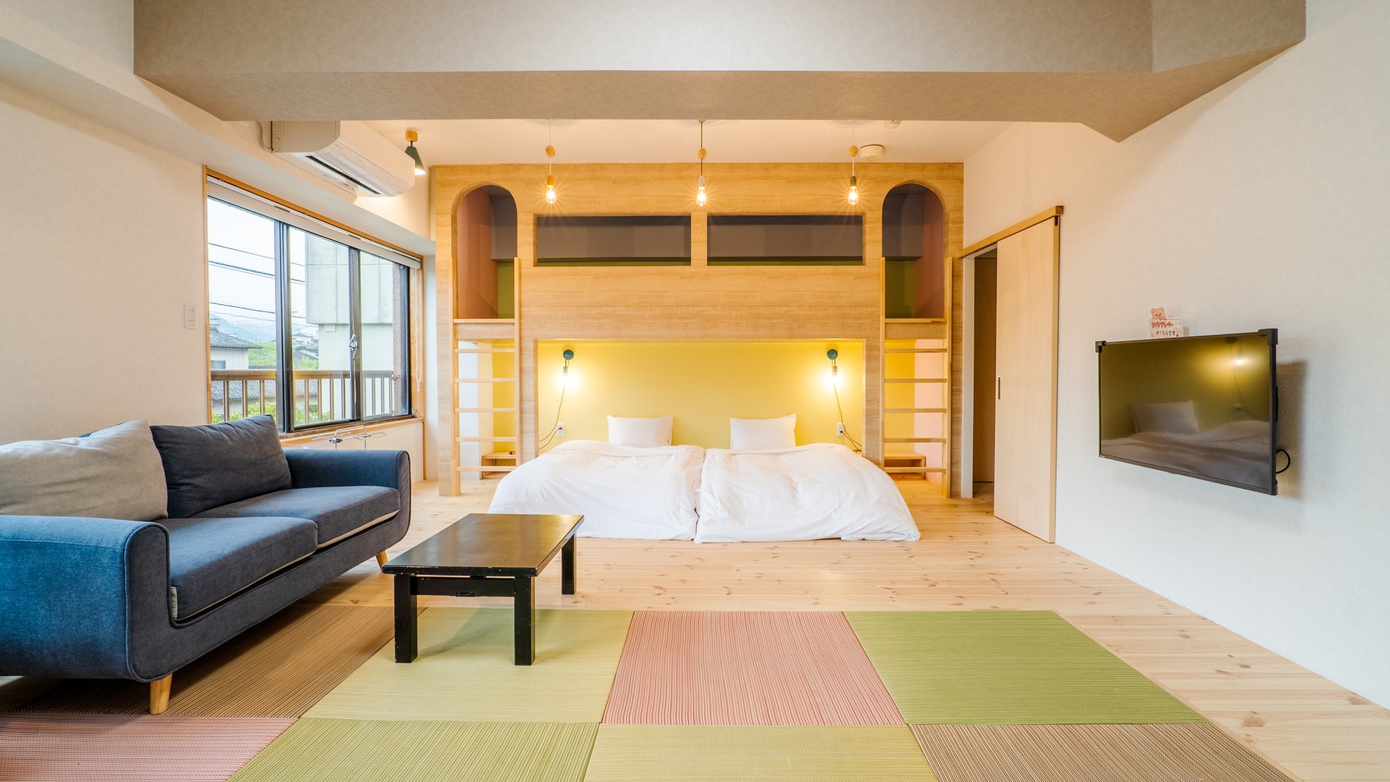 Attraction Family Suite (with theater)