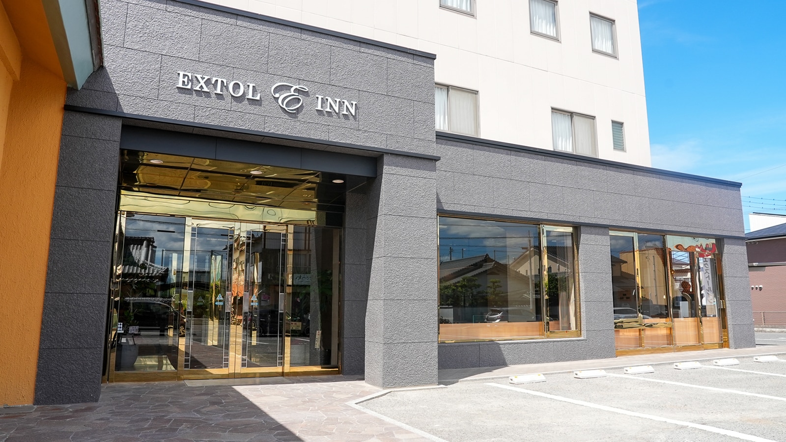 Hotel front entrance