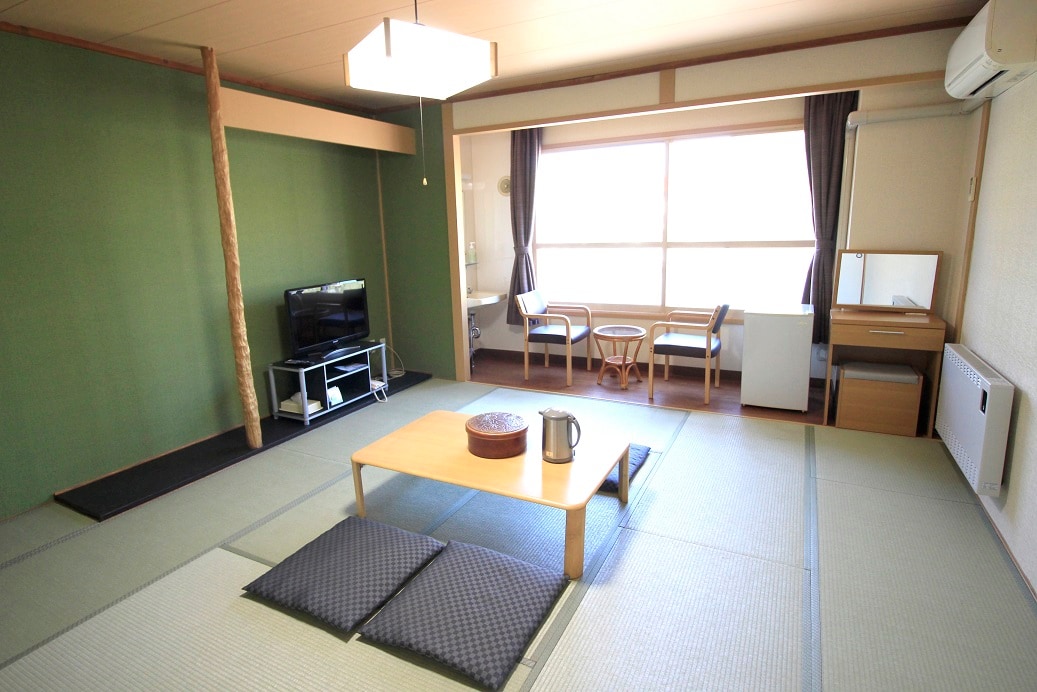 Japanese-style room, 10 tatami mats