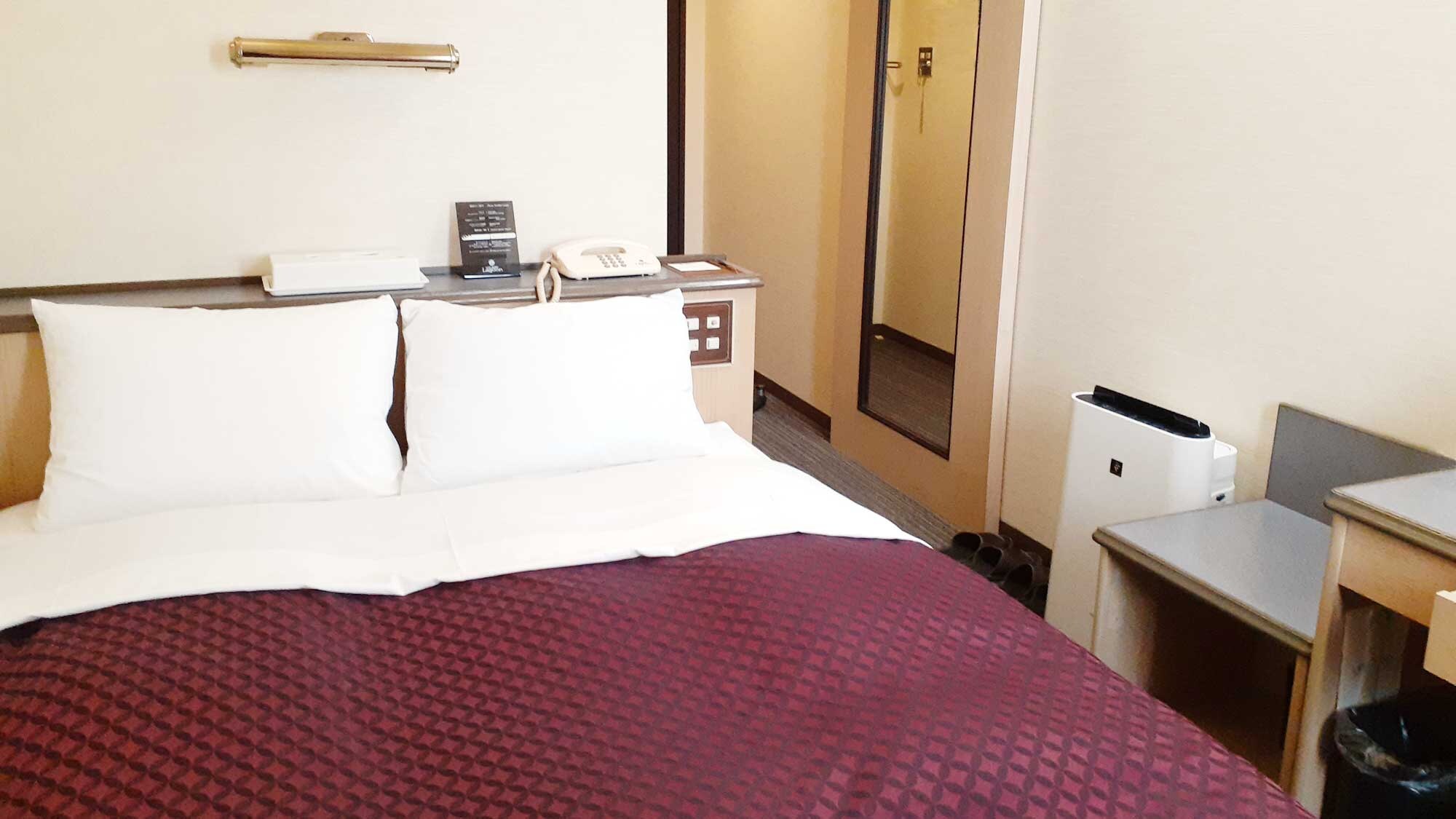 ■ Double room 14 square meters bed width 140 cm