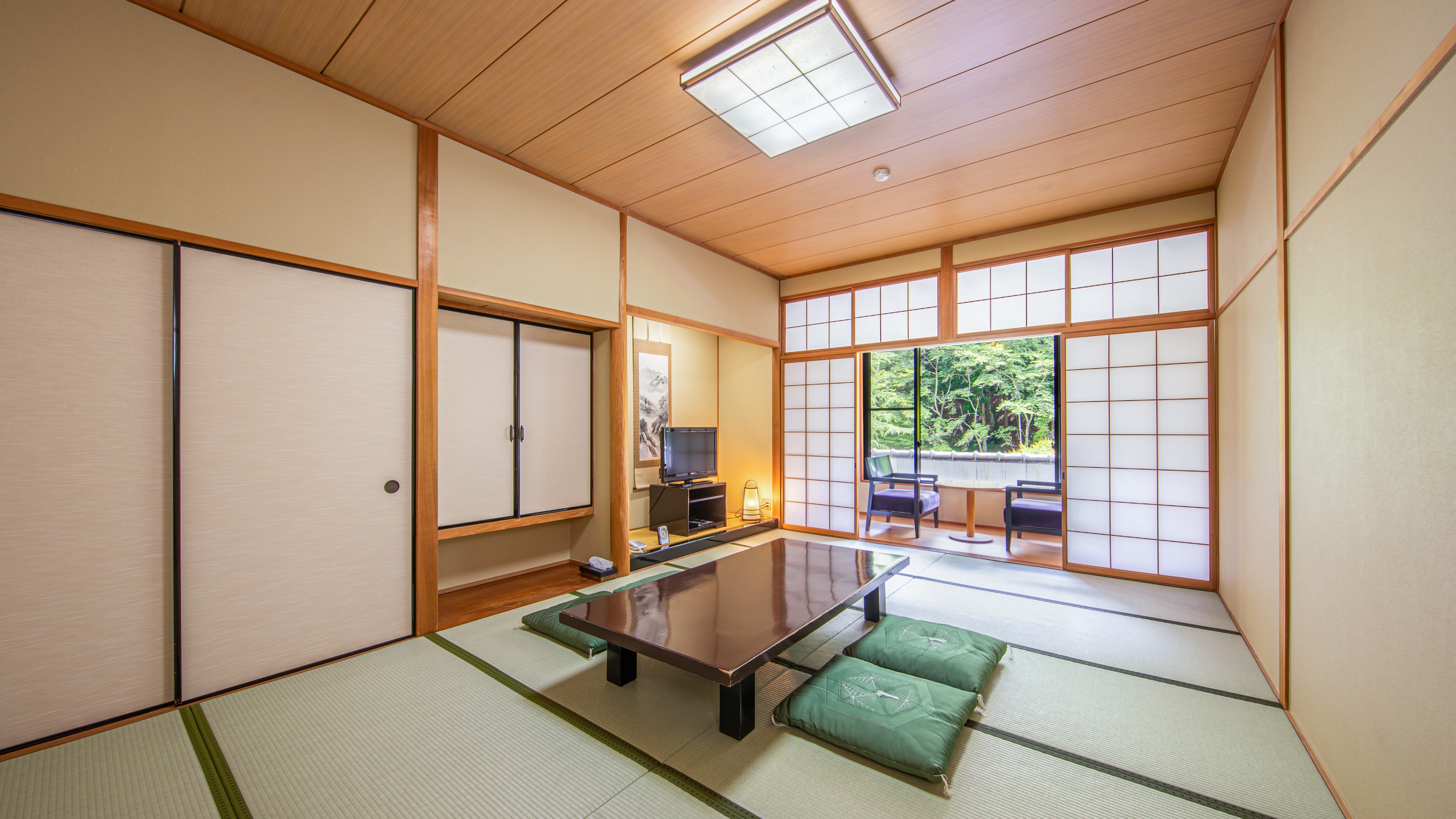 [Japanese-style room 12 tatami mats]