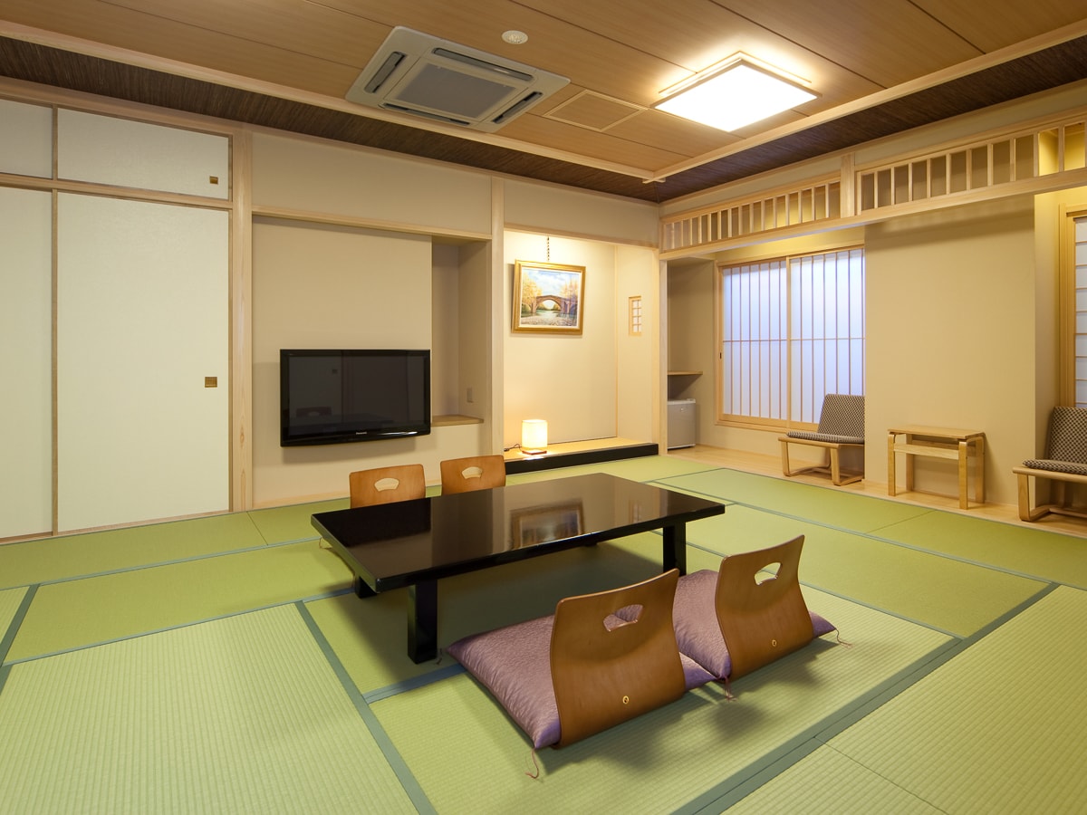 Newly built in 2010 New building guest room 12 tatami Japanese-style room