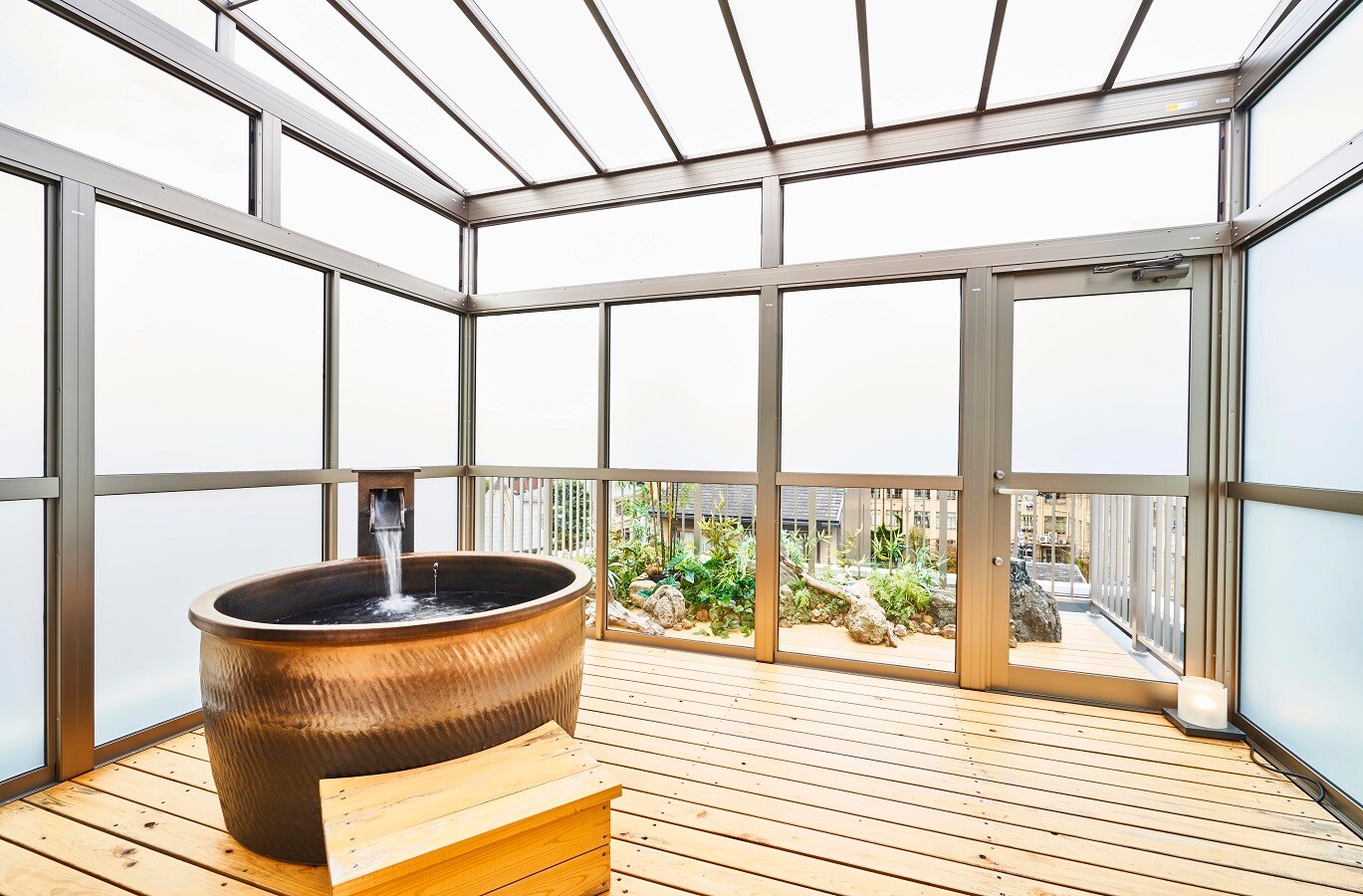 Private room with open-air bath