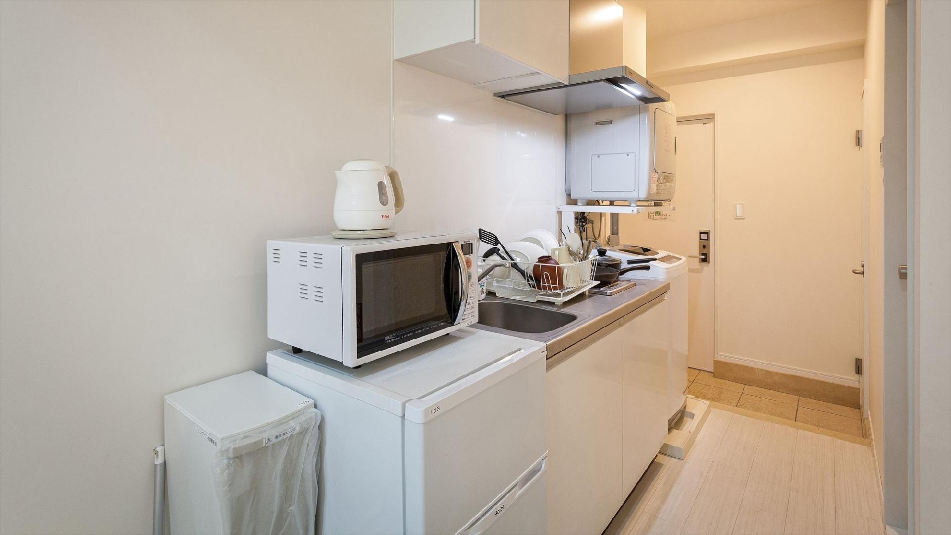 Condo Triple Kitchen Overview