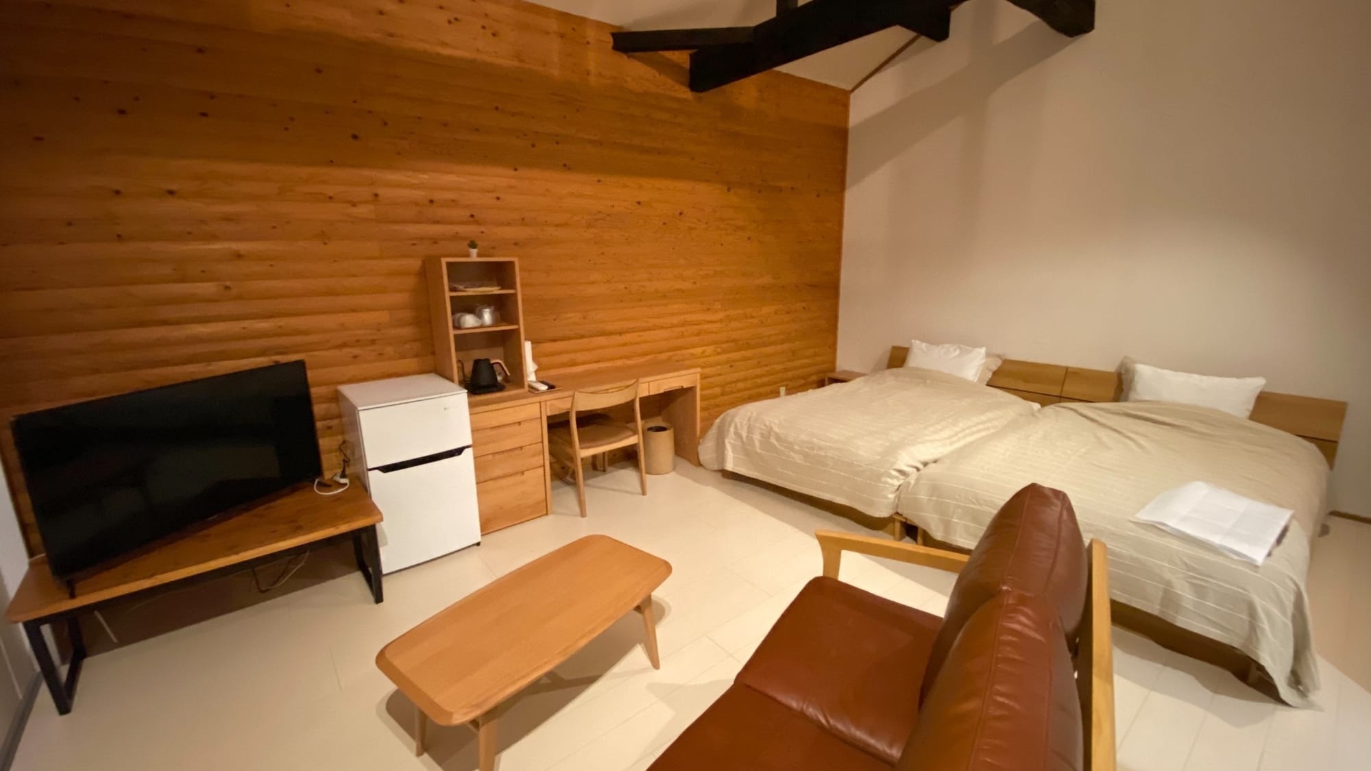 NEW [Non-smoking, dog-friendly] Separate twin room ■ Sofa set included