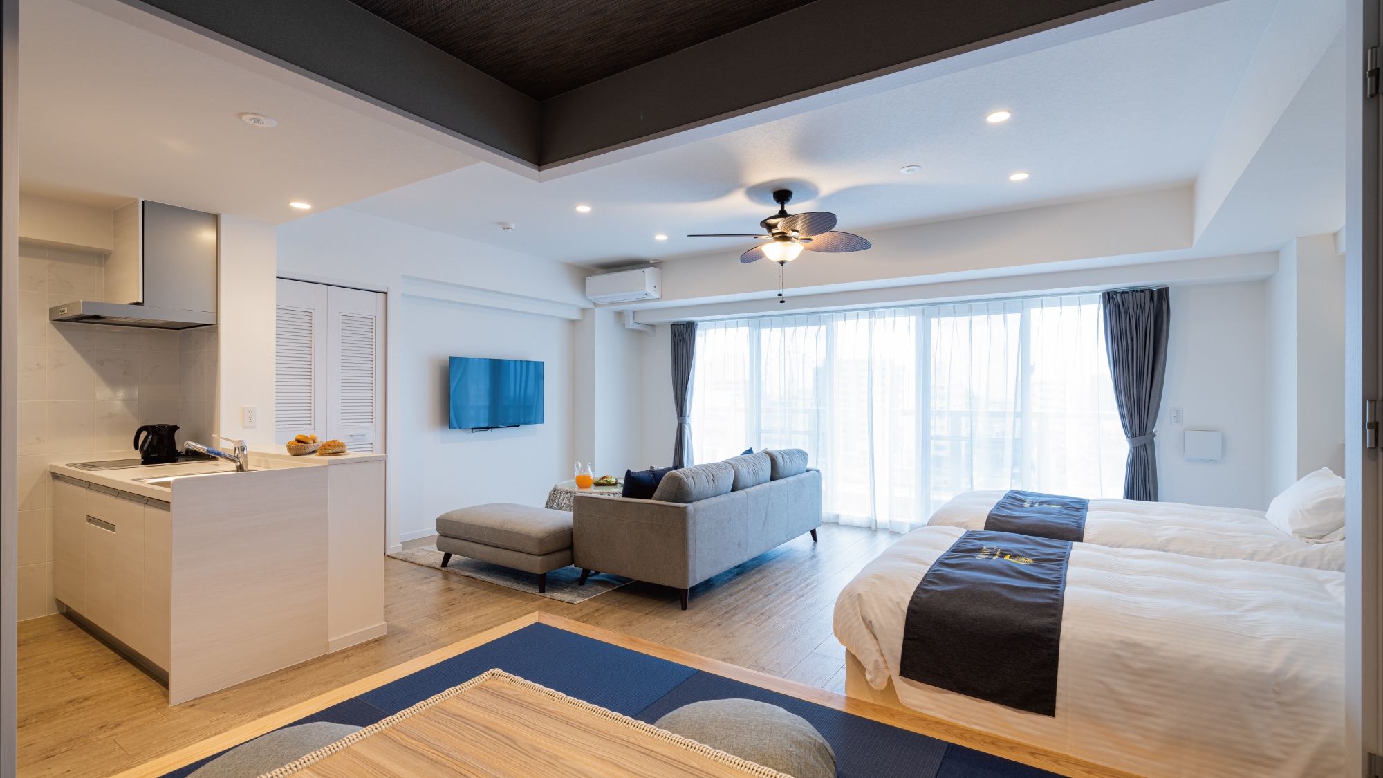 [Upper floors] Premium Suite Condo