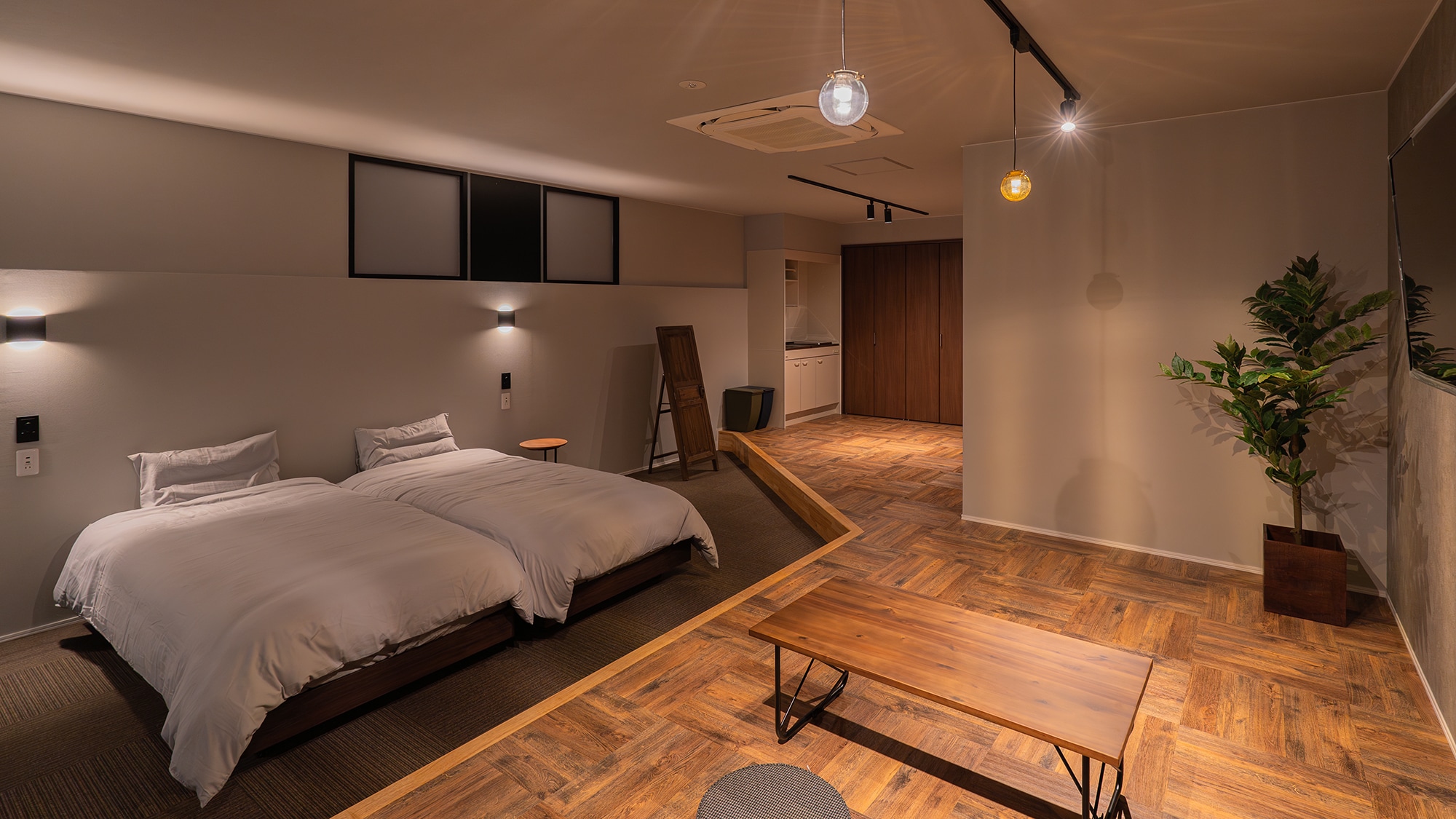 Rest room interior image