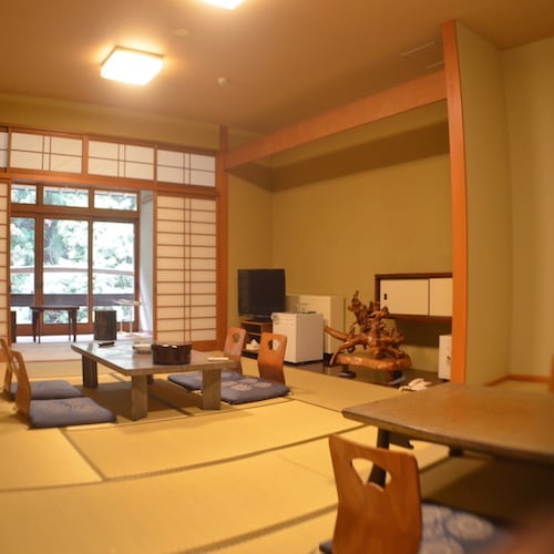 石室 3