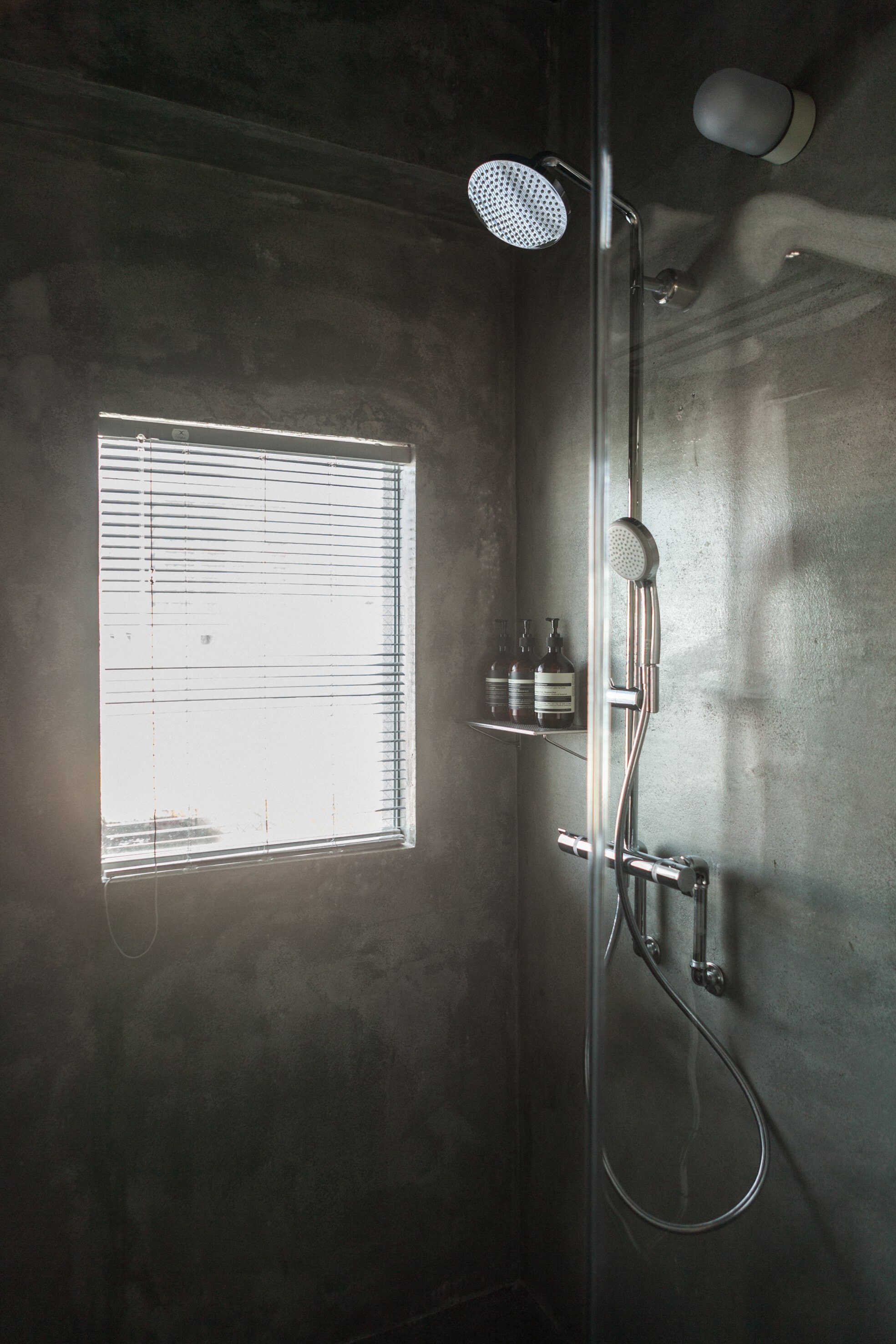 5F shower room