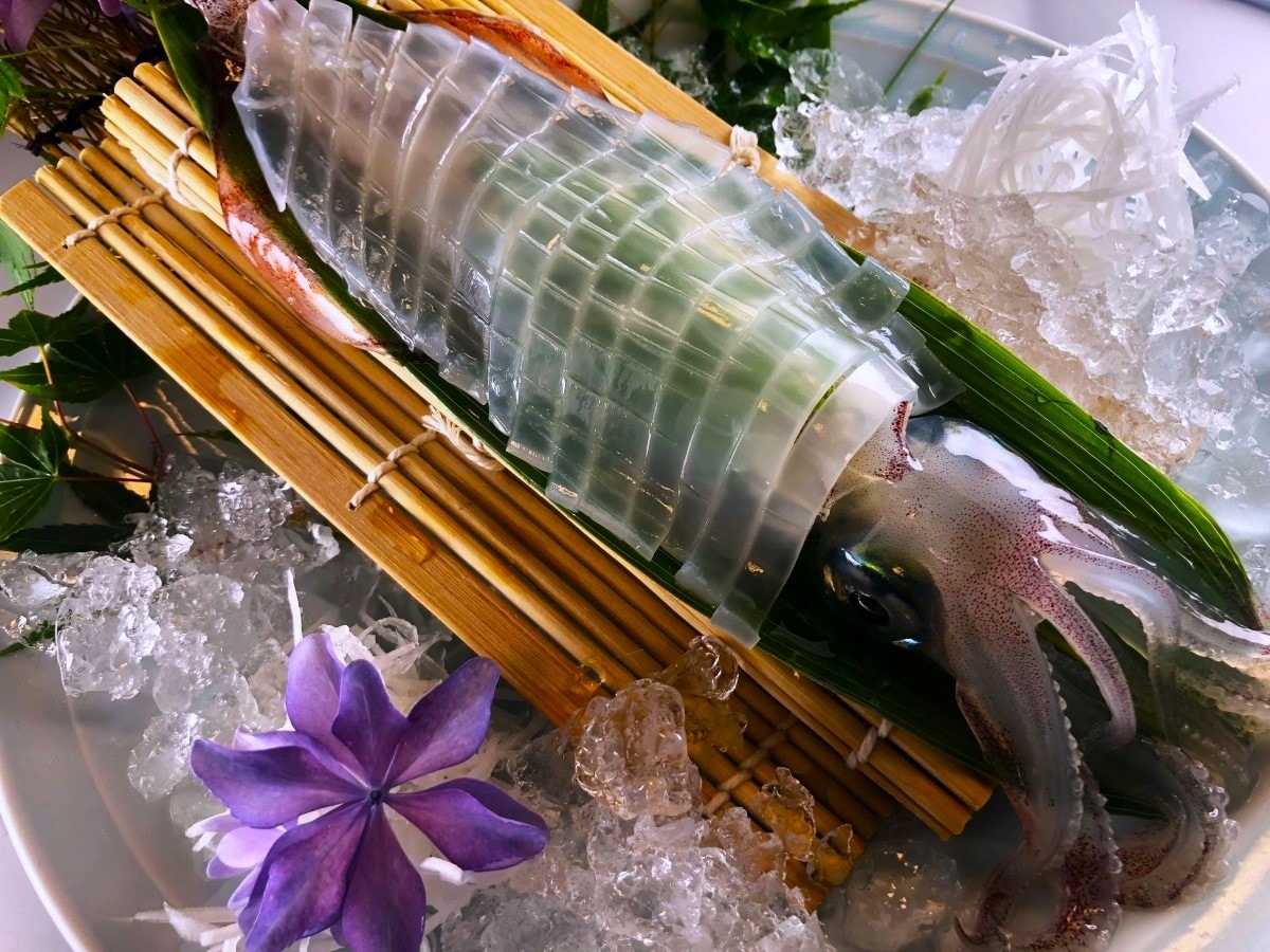 Live squid
