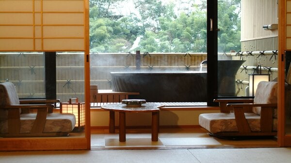 12 tatami Japanese-style room with open-air bath