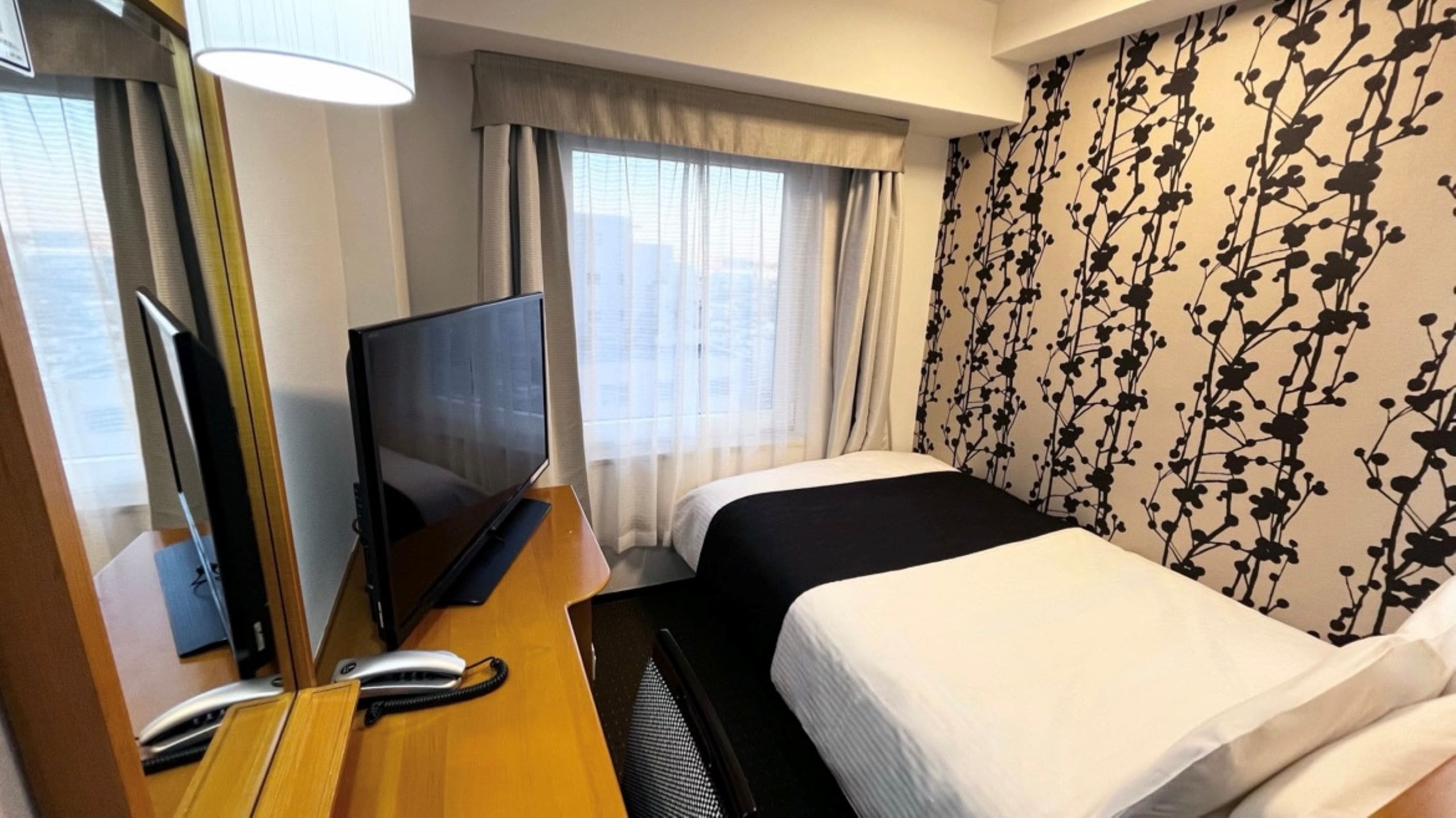 Semi-double room (11m2/120cm bed width)