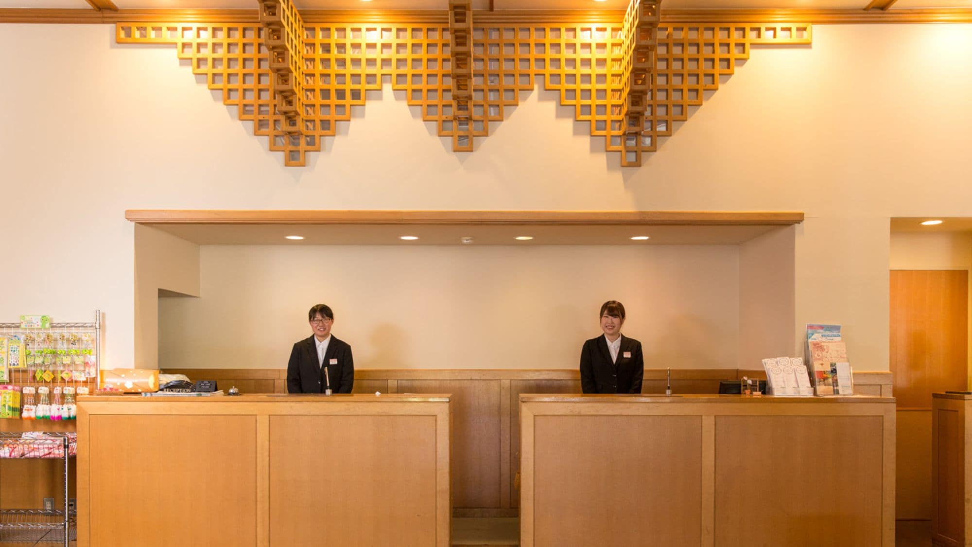 ◆Hotel facilities | Front desk