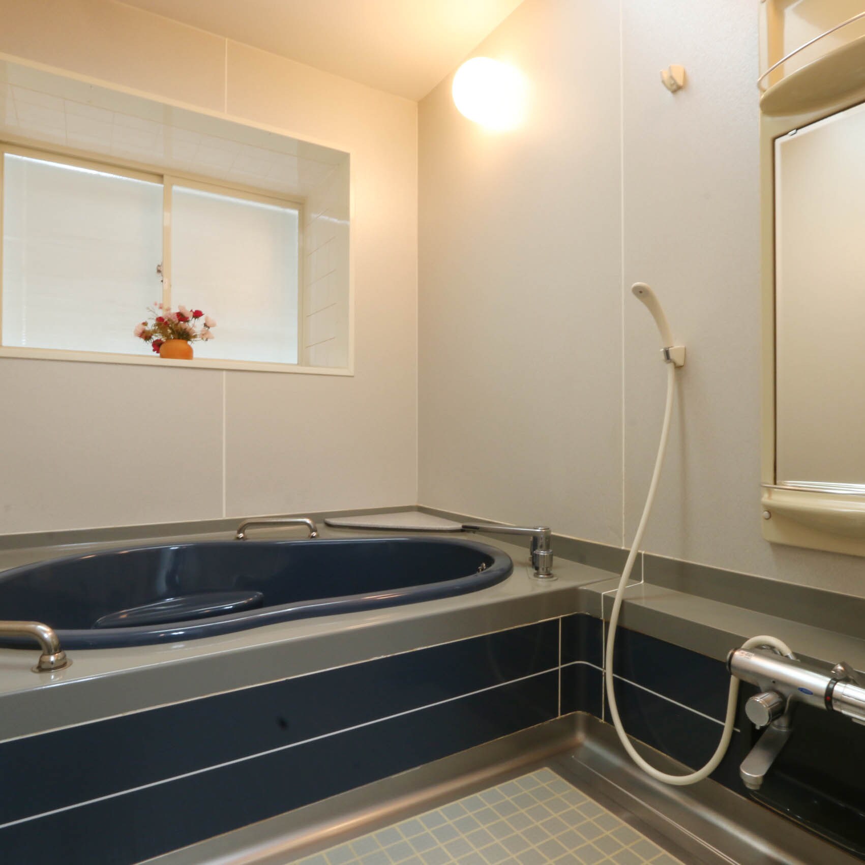 [Kamar] Kamar khusus dengan kamar mandi